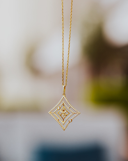 gold jewellery dubai 9 1 | Varudai | Handcrafted 18K Gold and Natural Diamond Jewelry | Personalized from Dubai