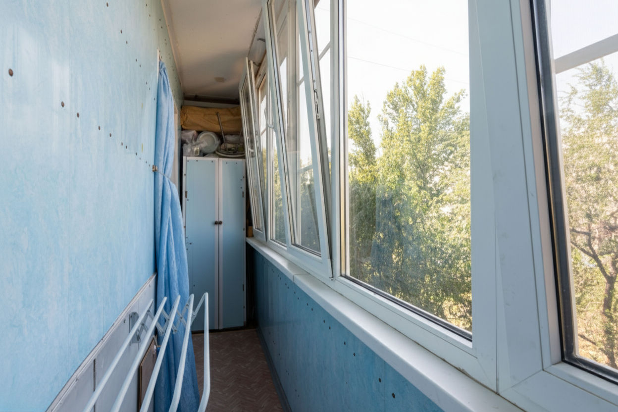 Lodžiju galerija — Grid 8