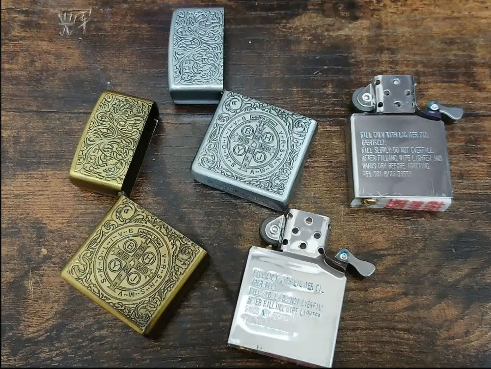Дээд зэрэглэлийн 2 ширхэг Constantine тосон асаагуур - Цоо шинэ 