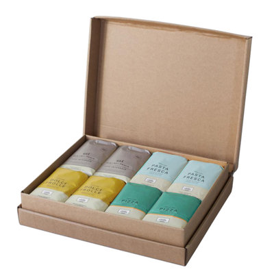 Farine e Preparati Cofanetto con 8 farine da 1 kg - 2 Pizza, 2 Pasta Fresca, 2 Primitiva Integrale, 2 Dolci e frolle