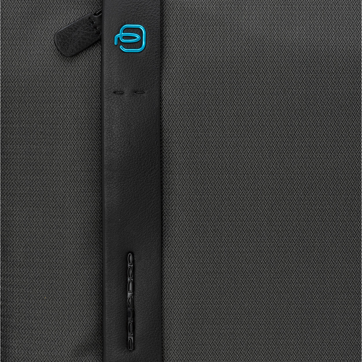 Messenger porta computer e porta iPad® multicolor - Piquadro - Acquista su  Ventis.