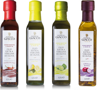 Olio aromatizzato 8 bottiglie miste 25 cl aromatizzate: 2 peperoncino - 2 cipolla - 2 limone - 2 bergamotto