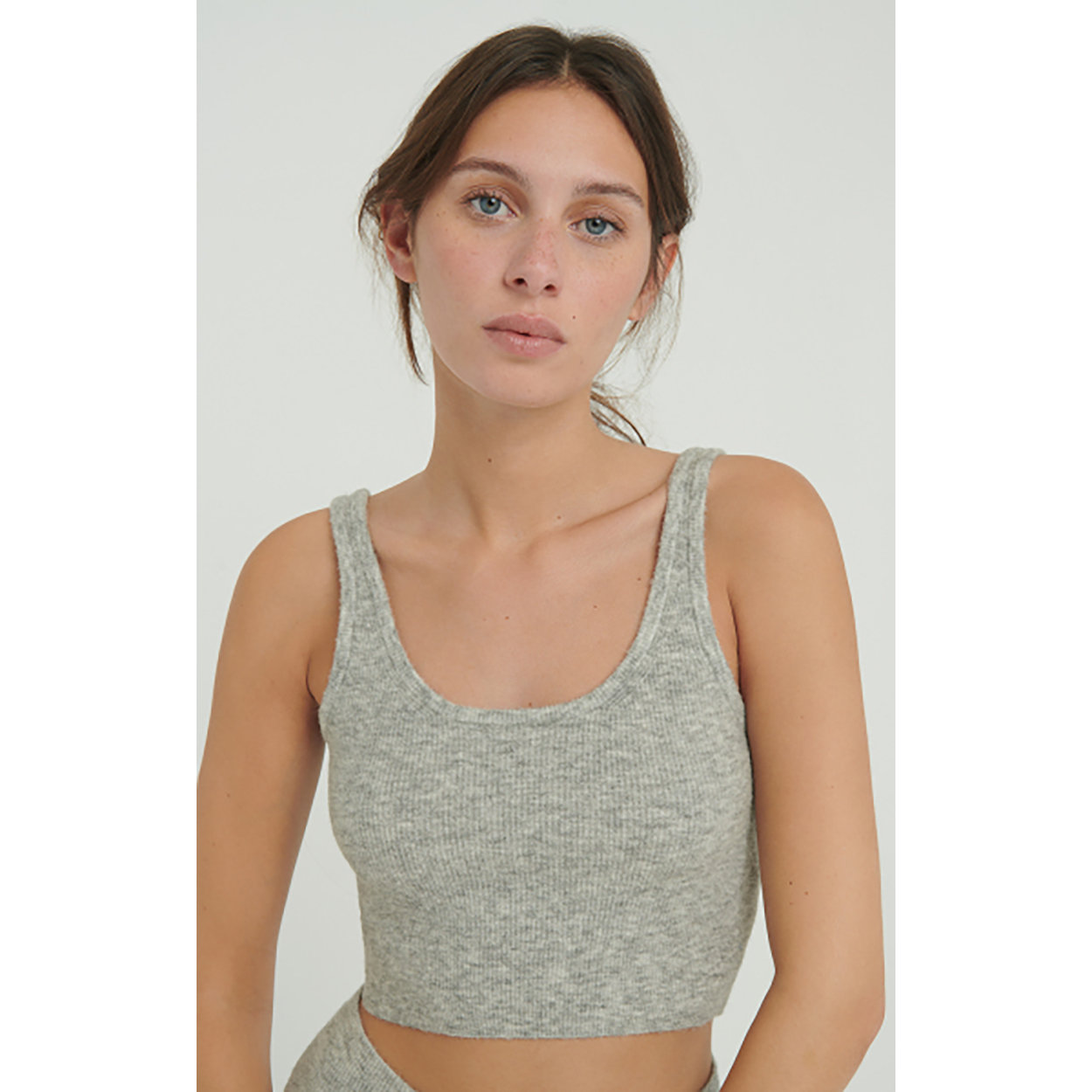 Image of Crop-top con bretelle larghe grigio