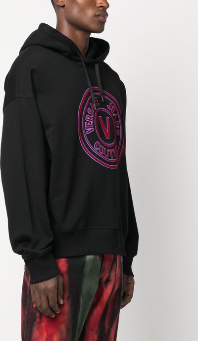 Maglie o Felpe floccate con stemma a V