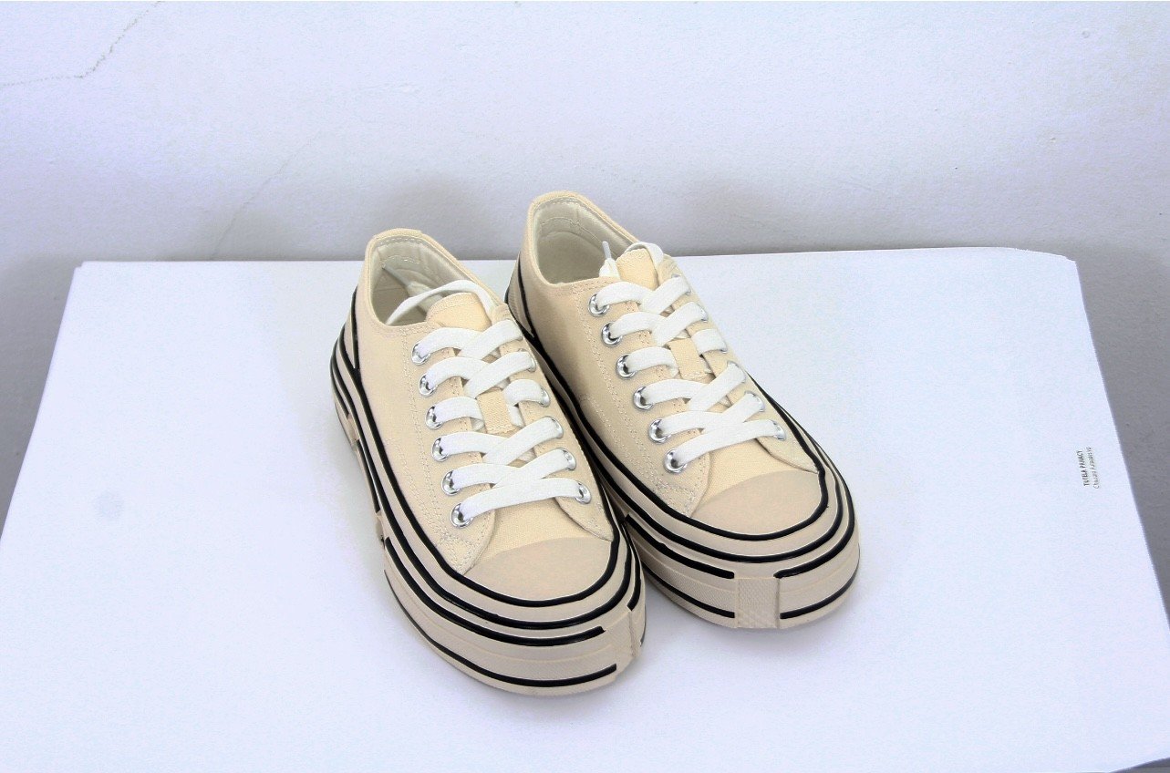 jc Play by Jeffrey Campbell Endorphin Cream Canvas