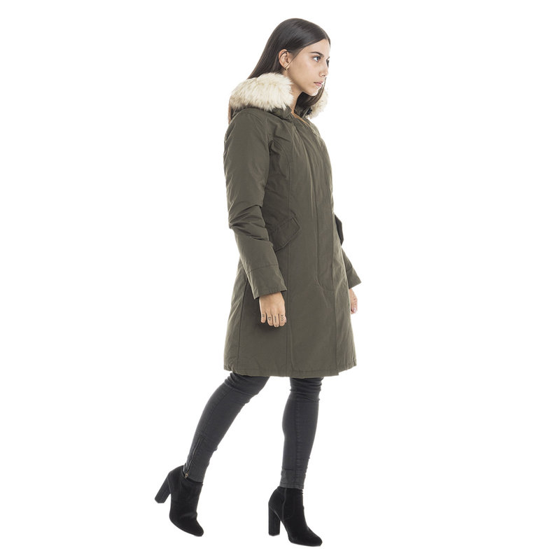 Parka con cappuccio verde militare