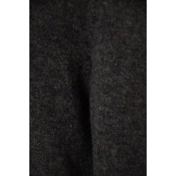 Pull Lucas A.P.C. vista2