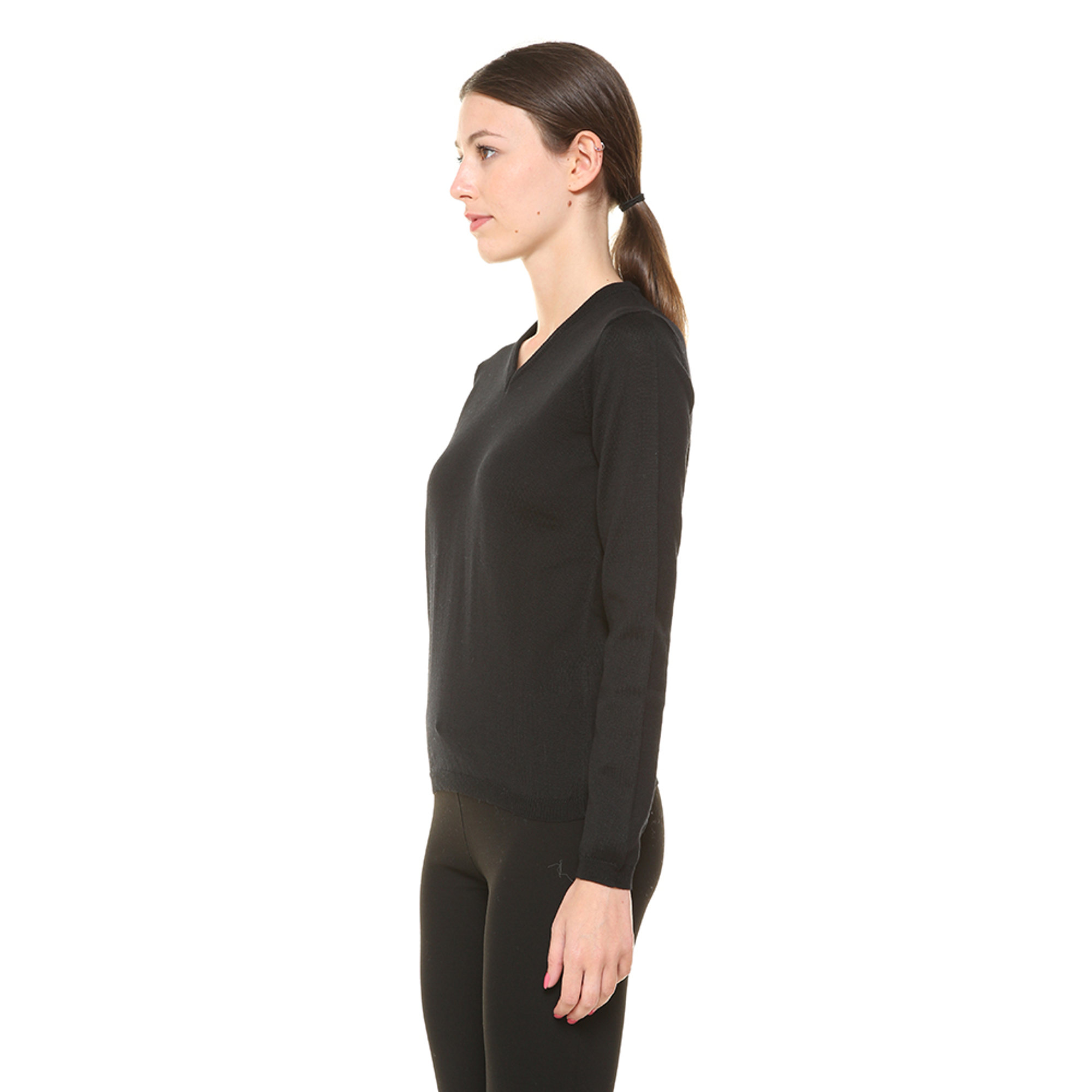 Maglia con scollo v nera 100% CASHMERE  vista2