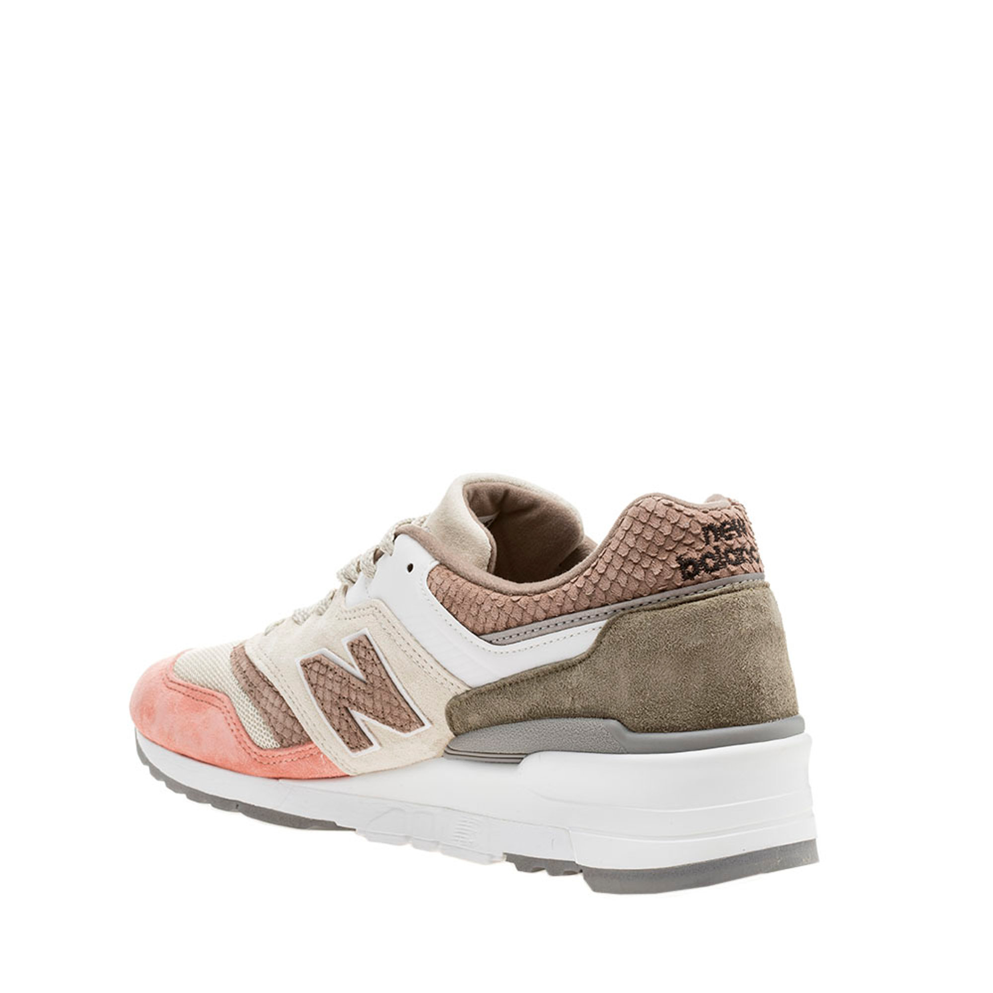 Sneakers New Balance uomo scamosciate pitone New Balance vista1