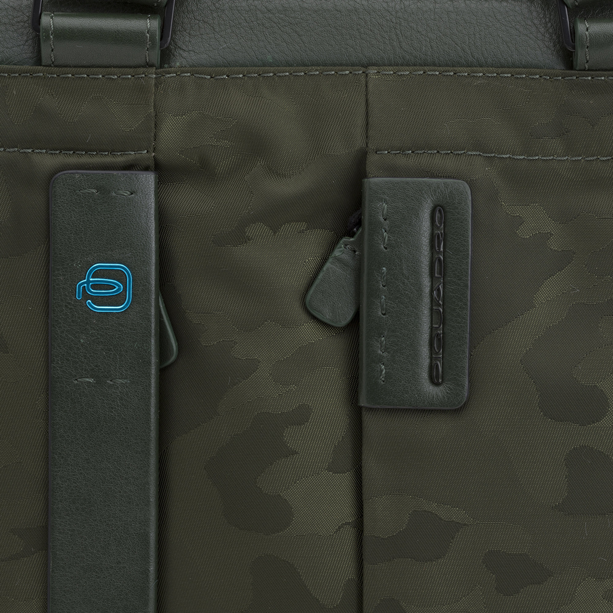 Cartella sottile in tessuto tecnico camouflage Piquadro vista3