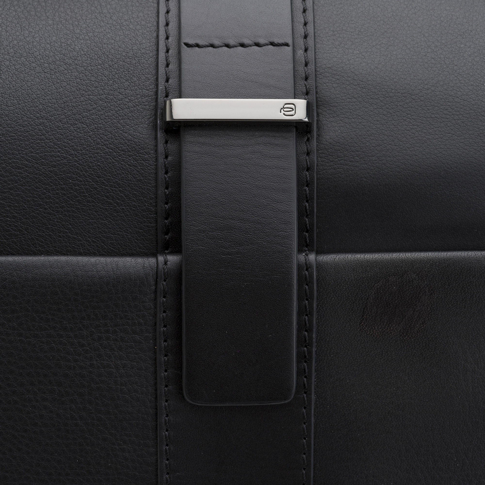 Zaino grande porta PC in pelle nero Piquadro vista3
