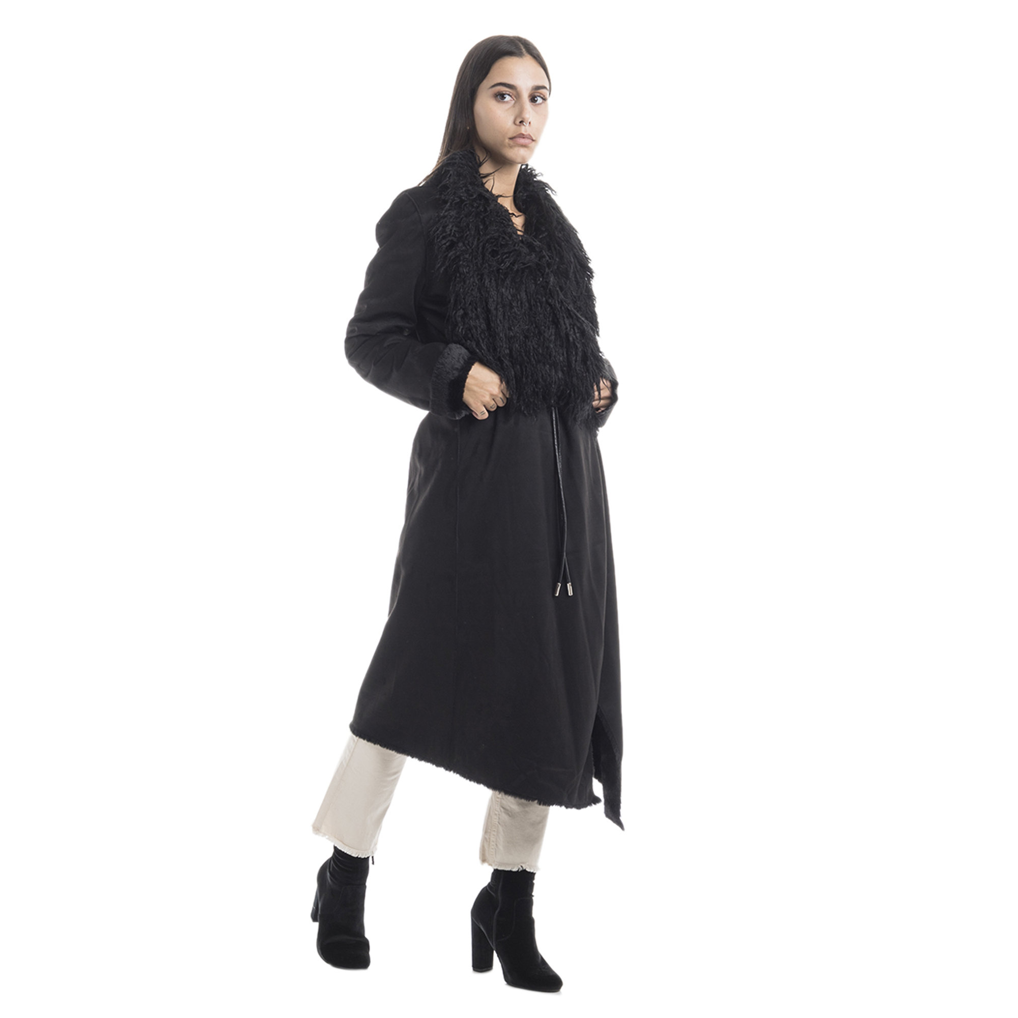 Cappotto in pelliccia ecologica nero Sandro Ferrone vista1