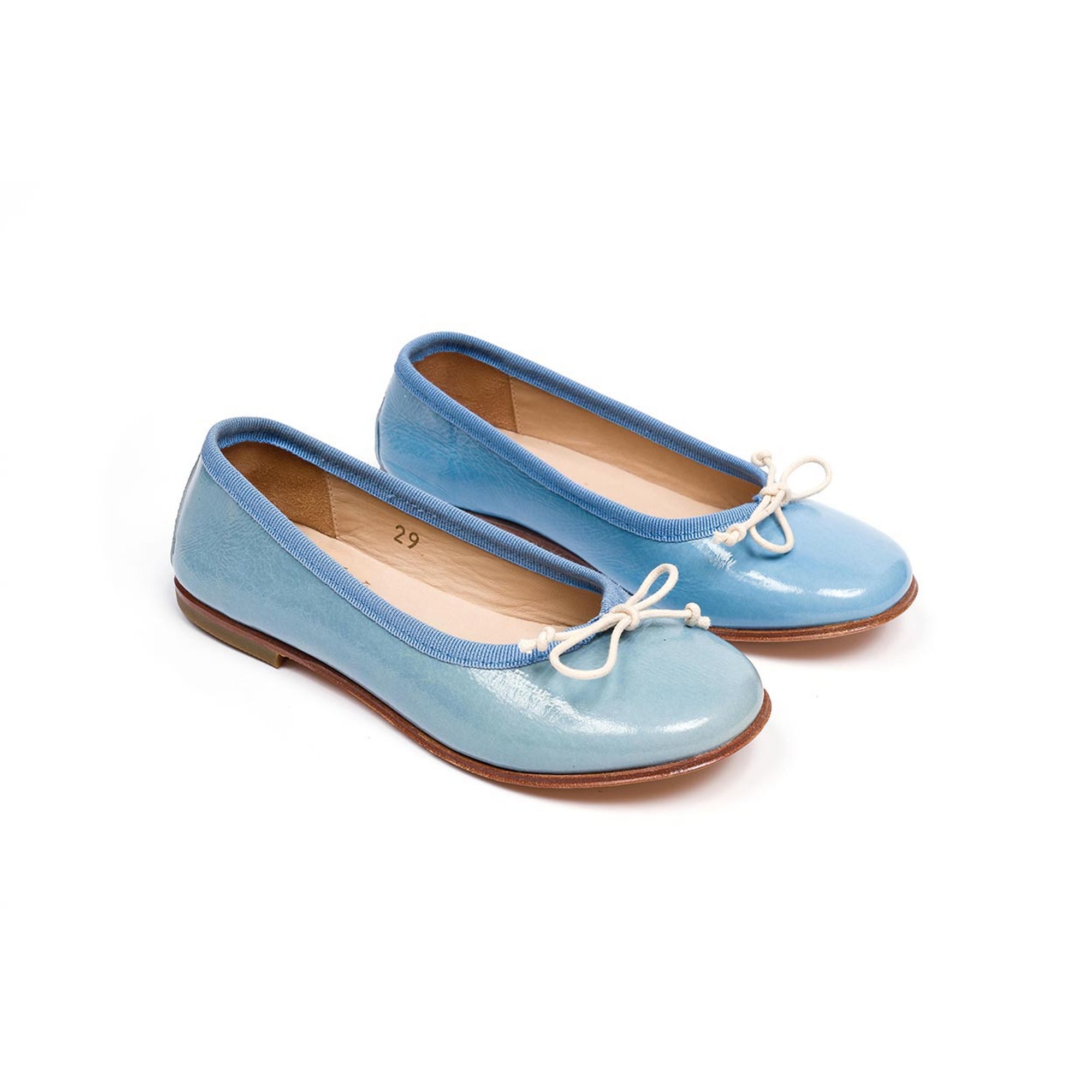 Ballerina in vernice con fiocco blu Pepè shoes vista0