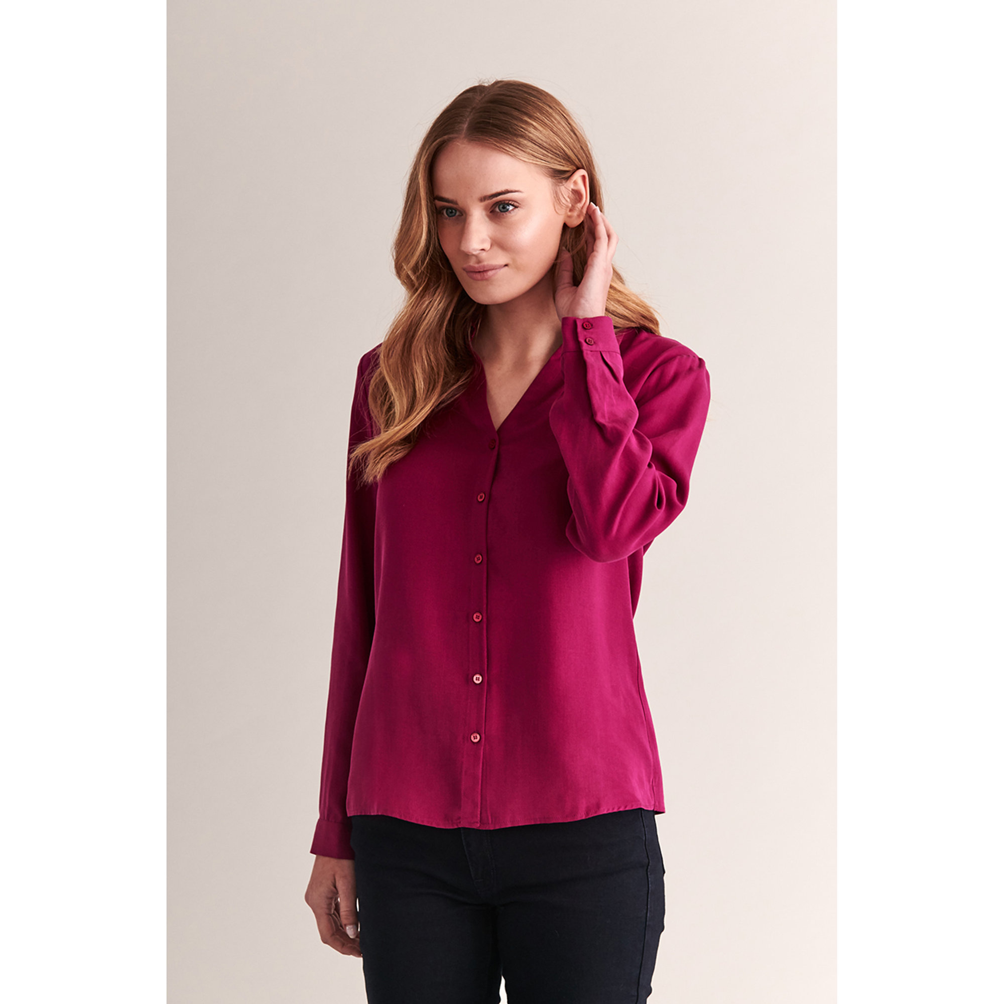 Camicia Berda fucsia con scollo a V Tatuum vista0
