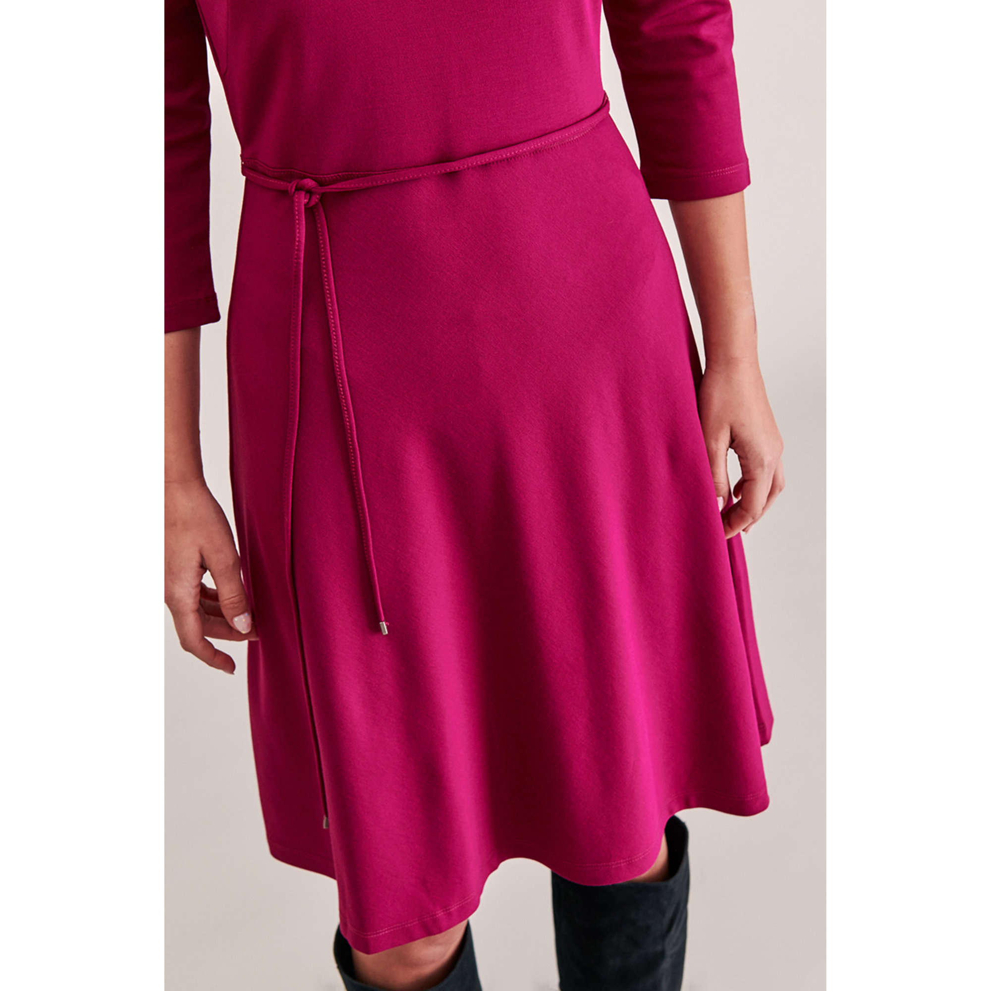 Vestito Somo fucsia con cinturina e gonna svasata Tatuum vista3