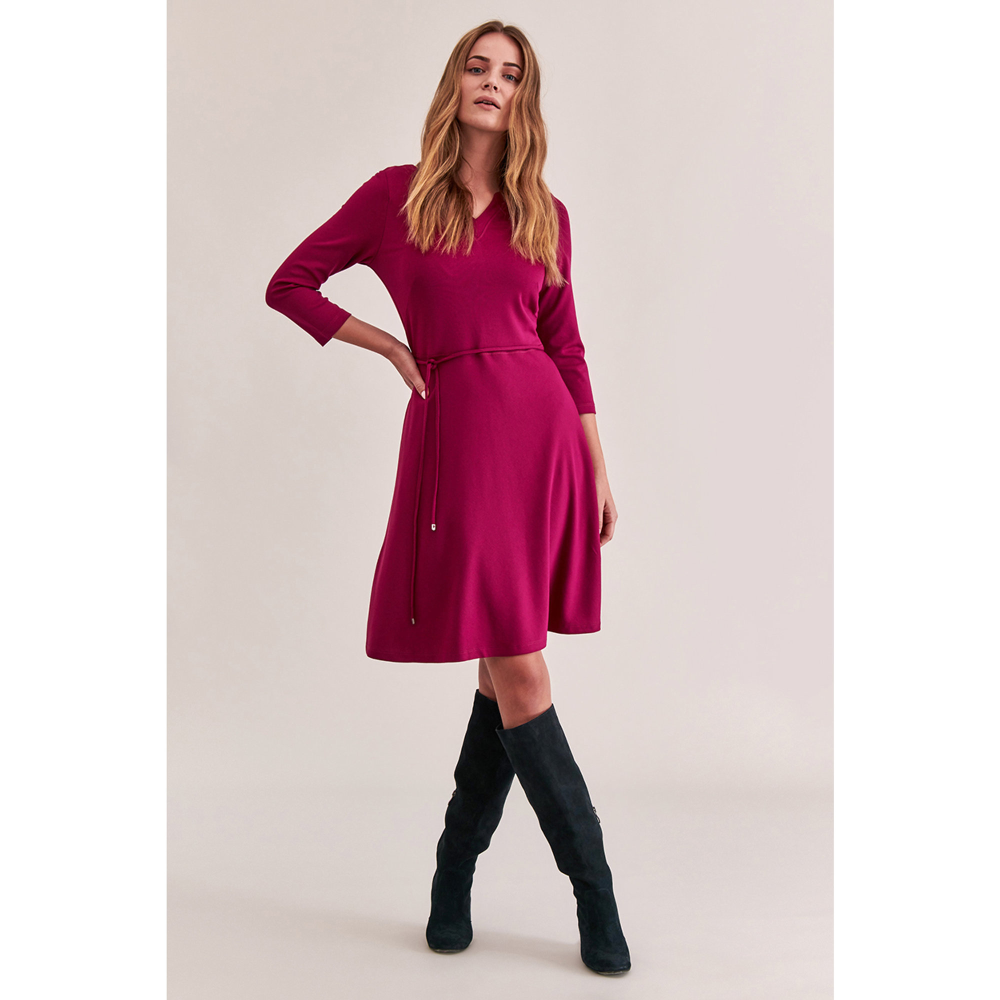 Vestito Somo fucsia con cinturina e gonna svasata Tatuum vista4