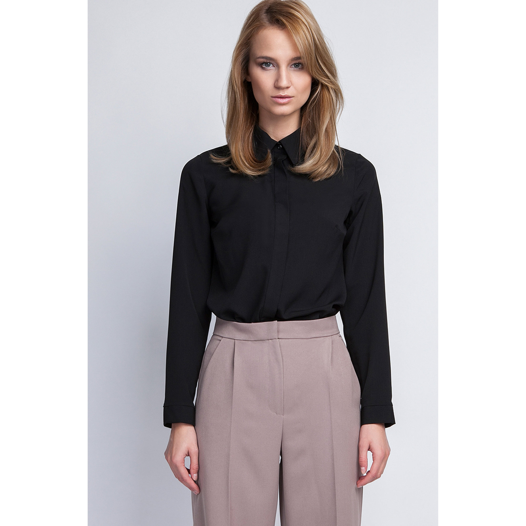 Camicia con bottoni coperti nera Lanti vista0