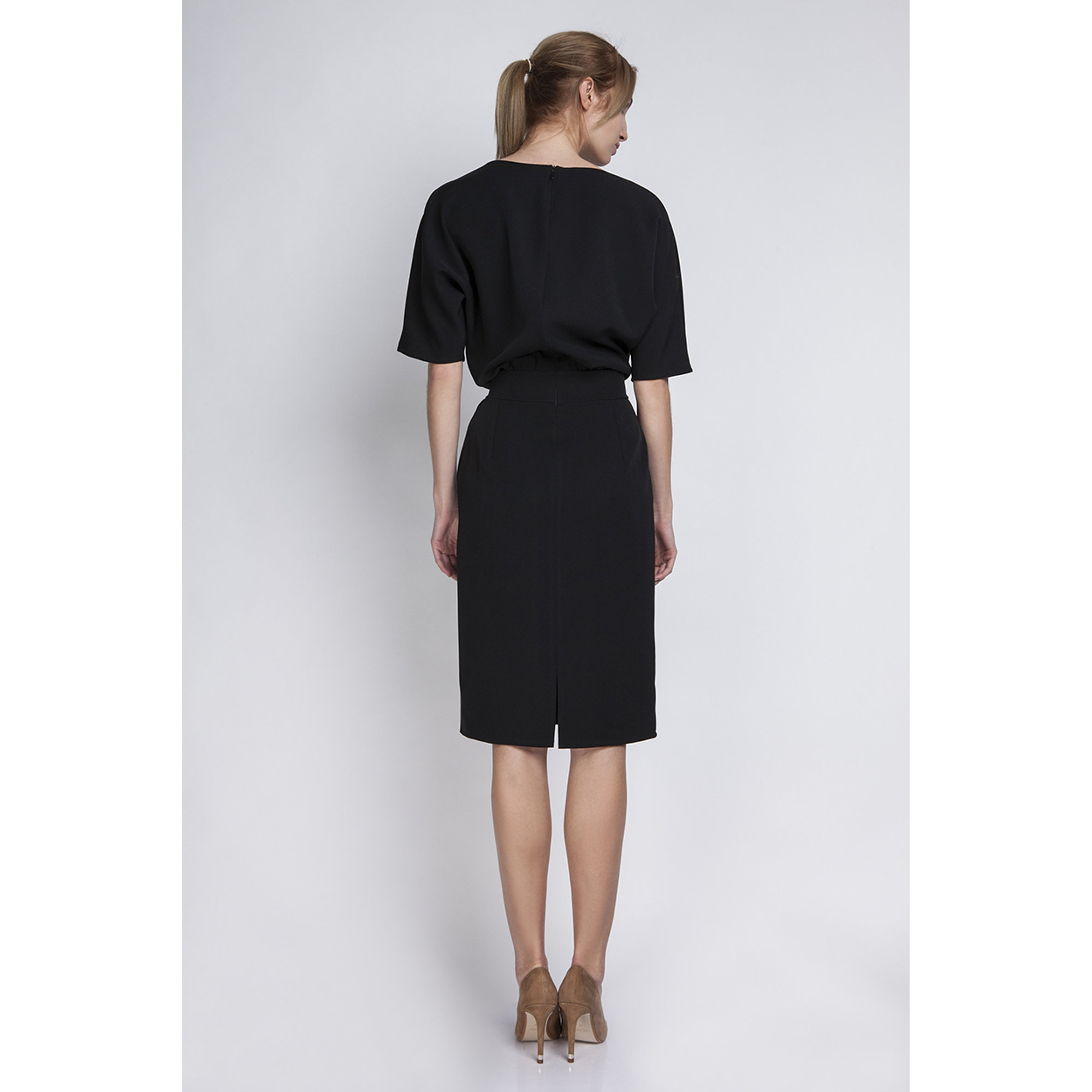 Vestito con gonna aderente nero Lanti vista2