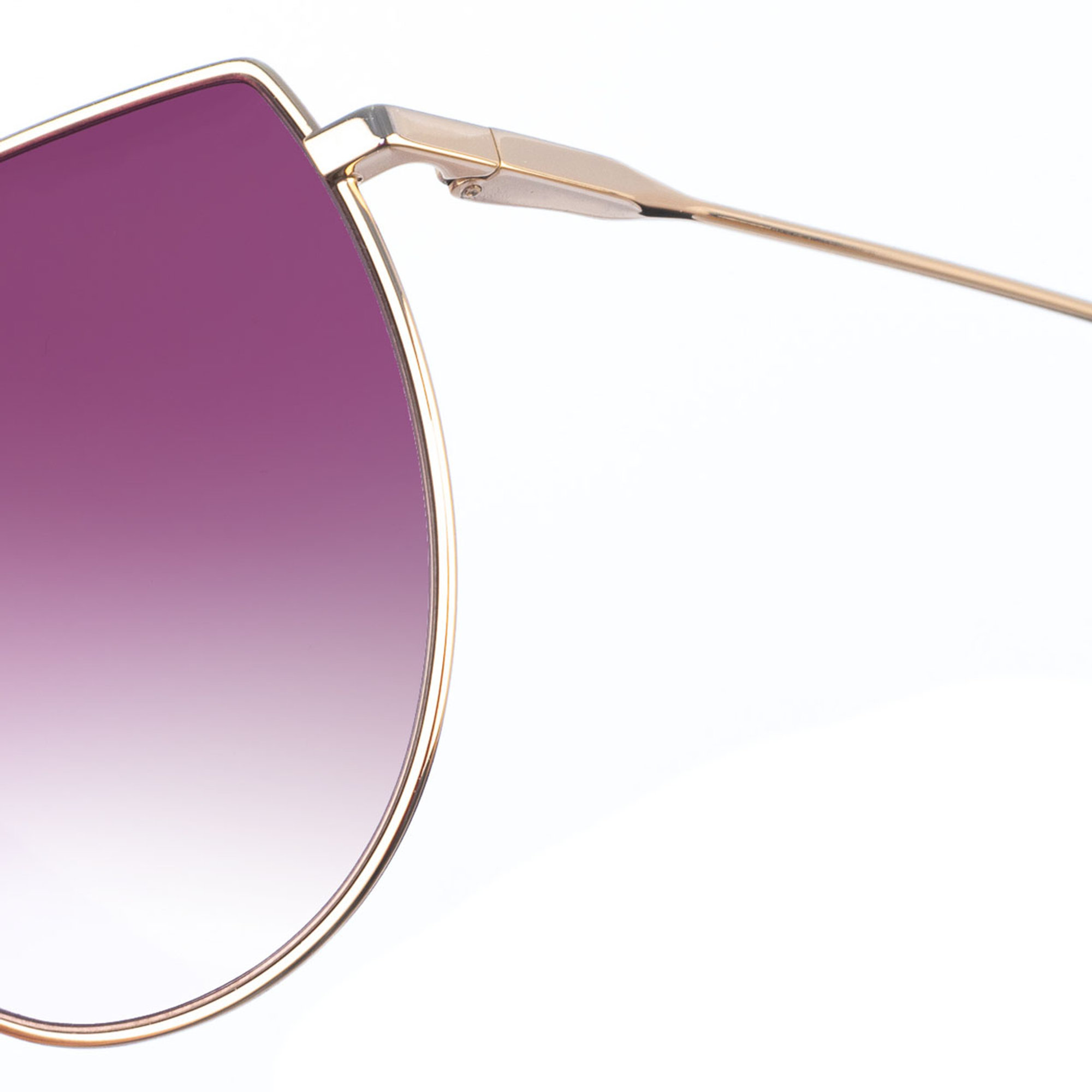 Occhiali da sole con montatura in metallo stile aviatore dorati con lenti colorate Chloé vista1