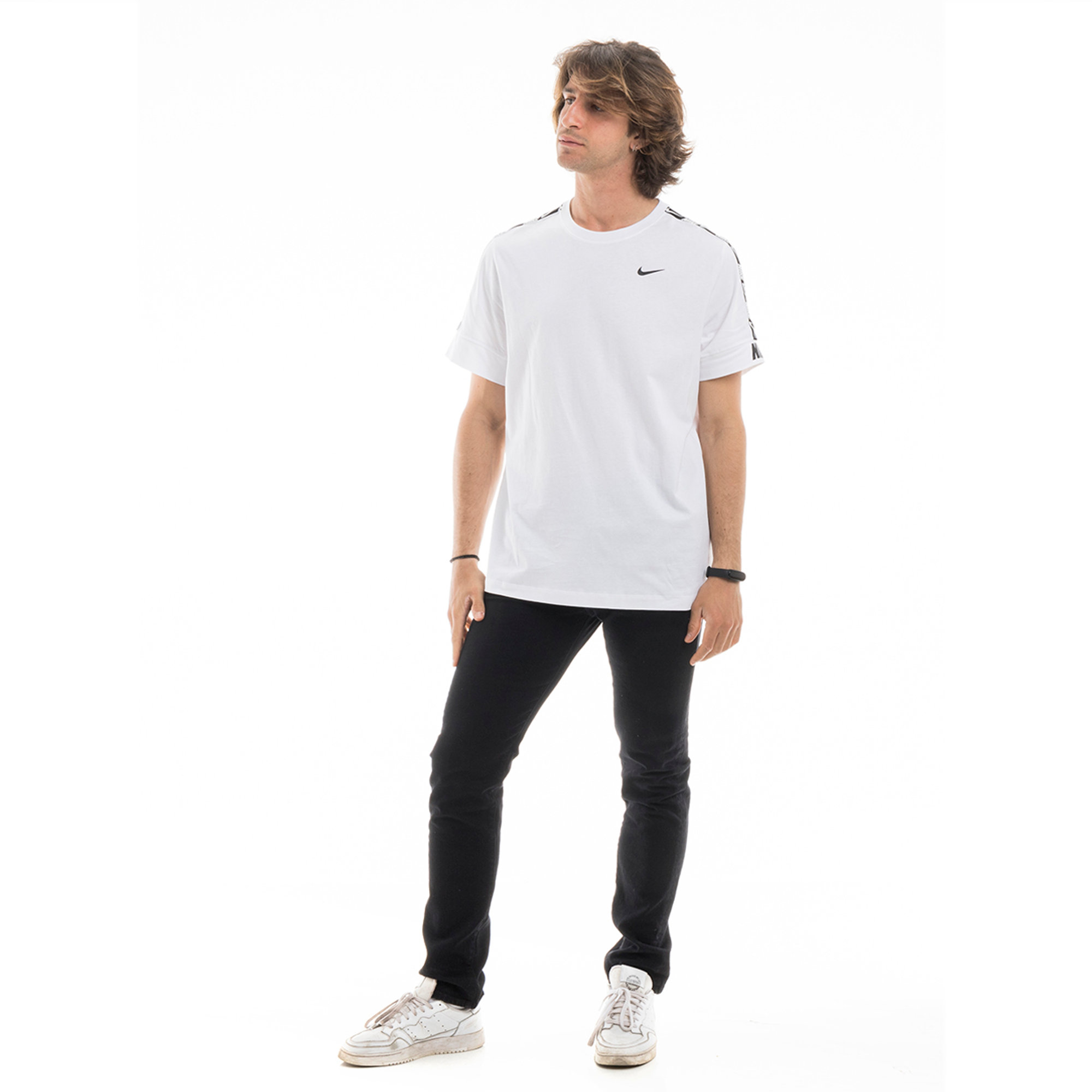 T-shirt Nike bianca Nike vista1
