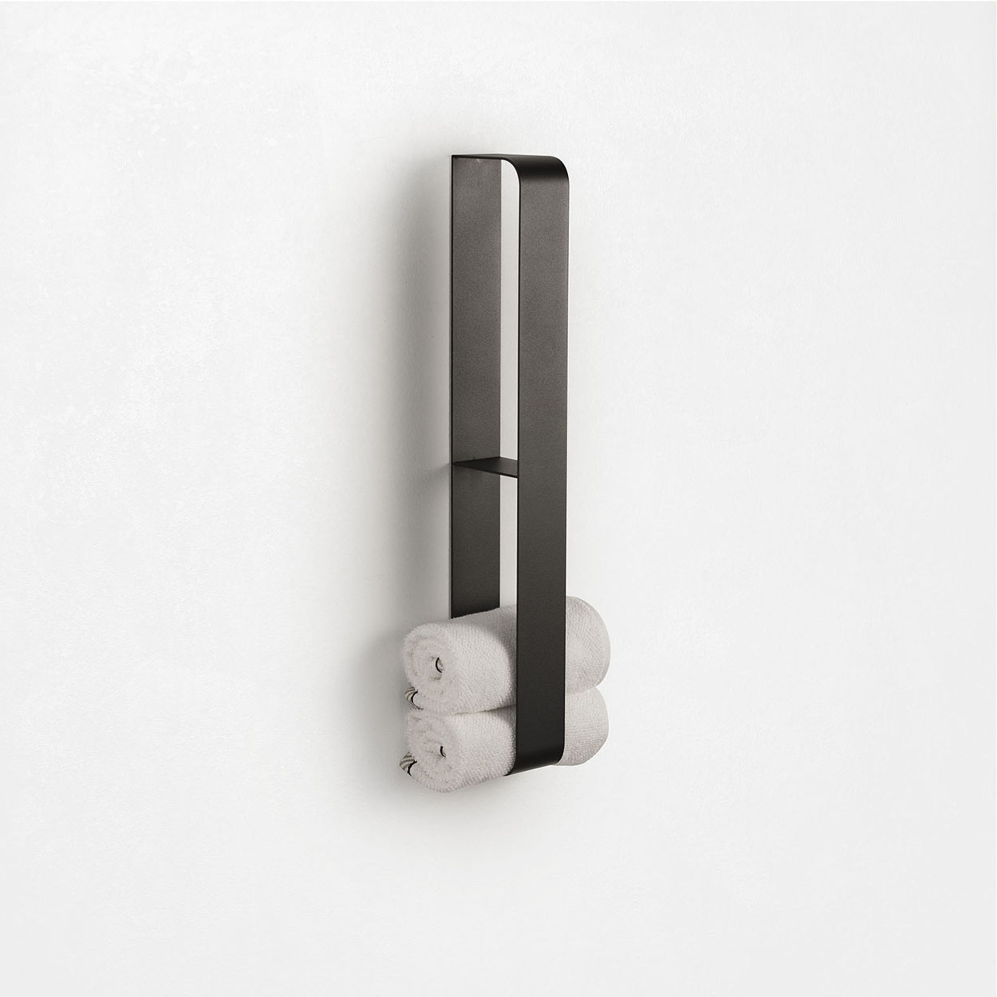 Toallero vertical de pared JIRO, negro TFT Home vista1