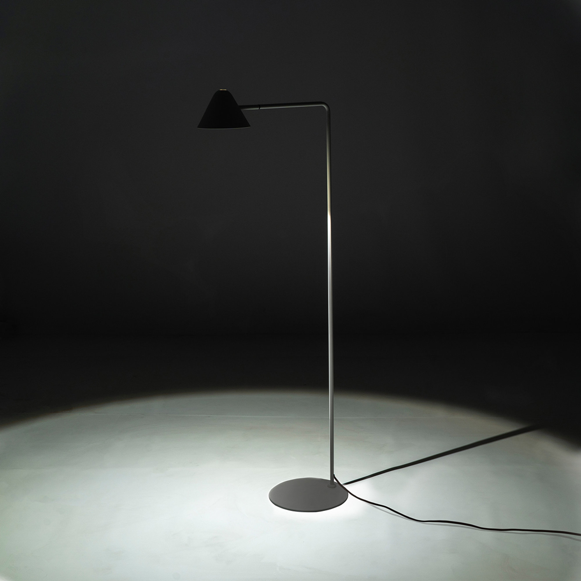 Lampada da terra LED, nero Stones Arredamenti vista1