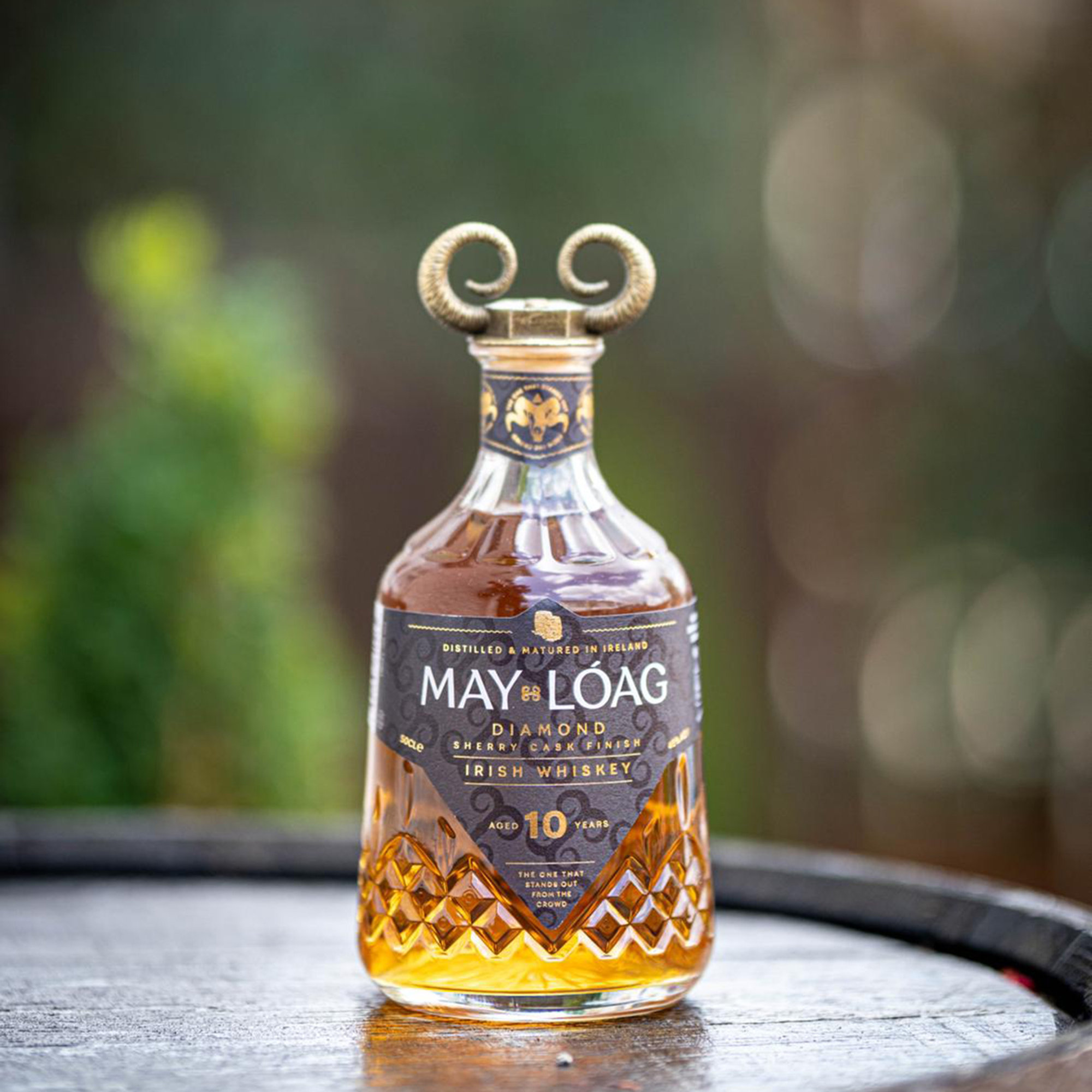 1 bottiglia - Diamond Irish Whiskey 10 anni Lisboa Wine & Spirits vista1