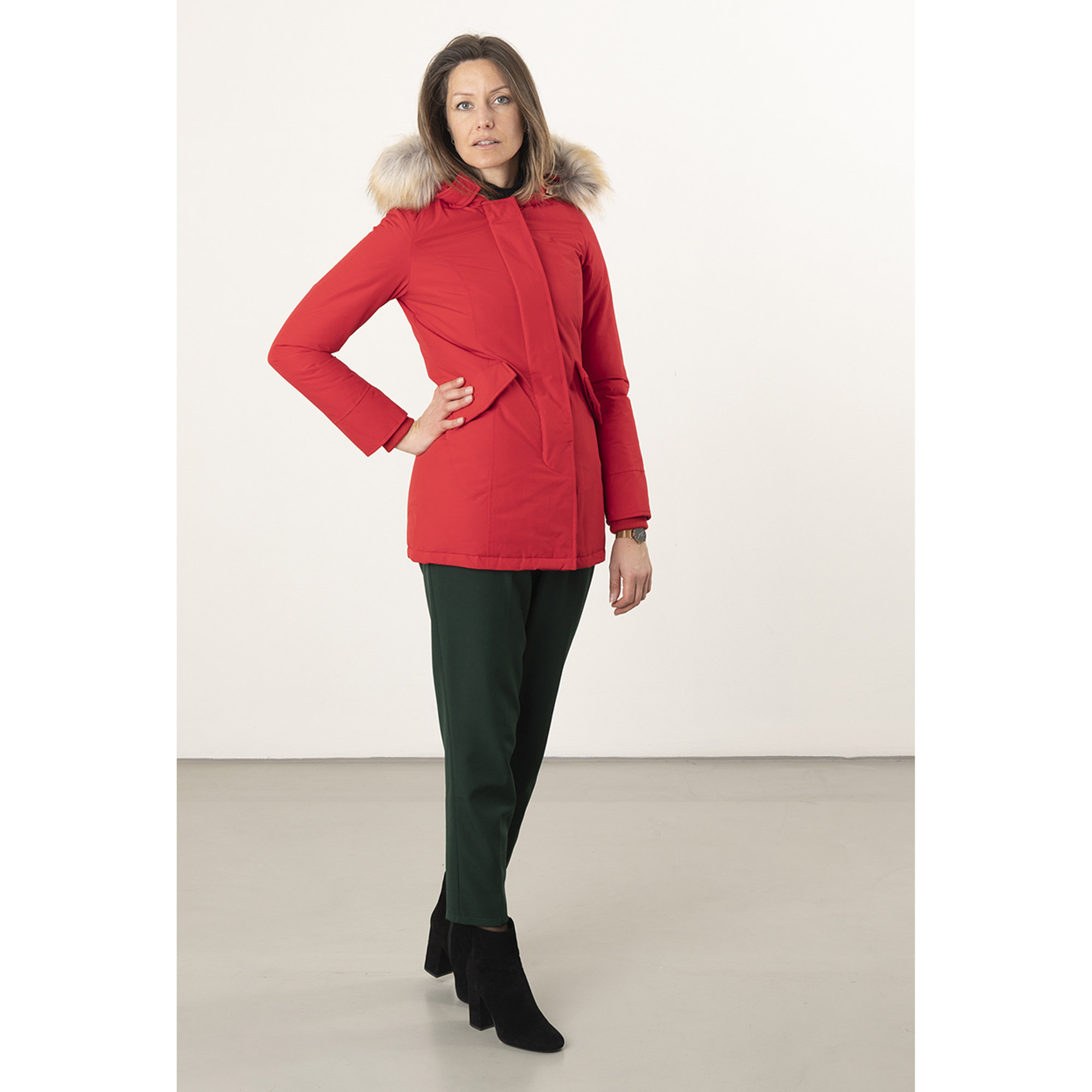 Giacca con cappuccio bordato da eco pelliccia rosso Canadian vista2