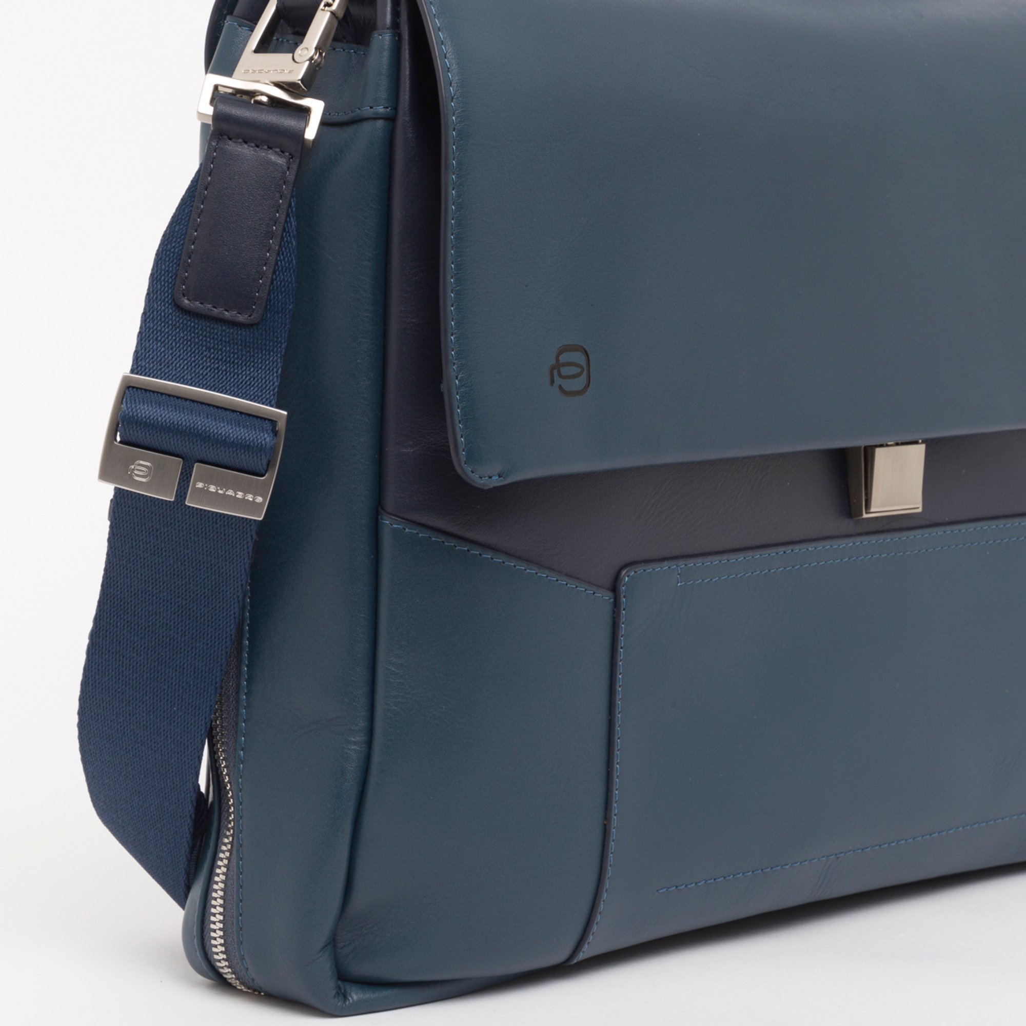 Piquadro Cartella porta computer espandibile con patta blu Piquadro vista2