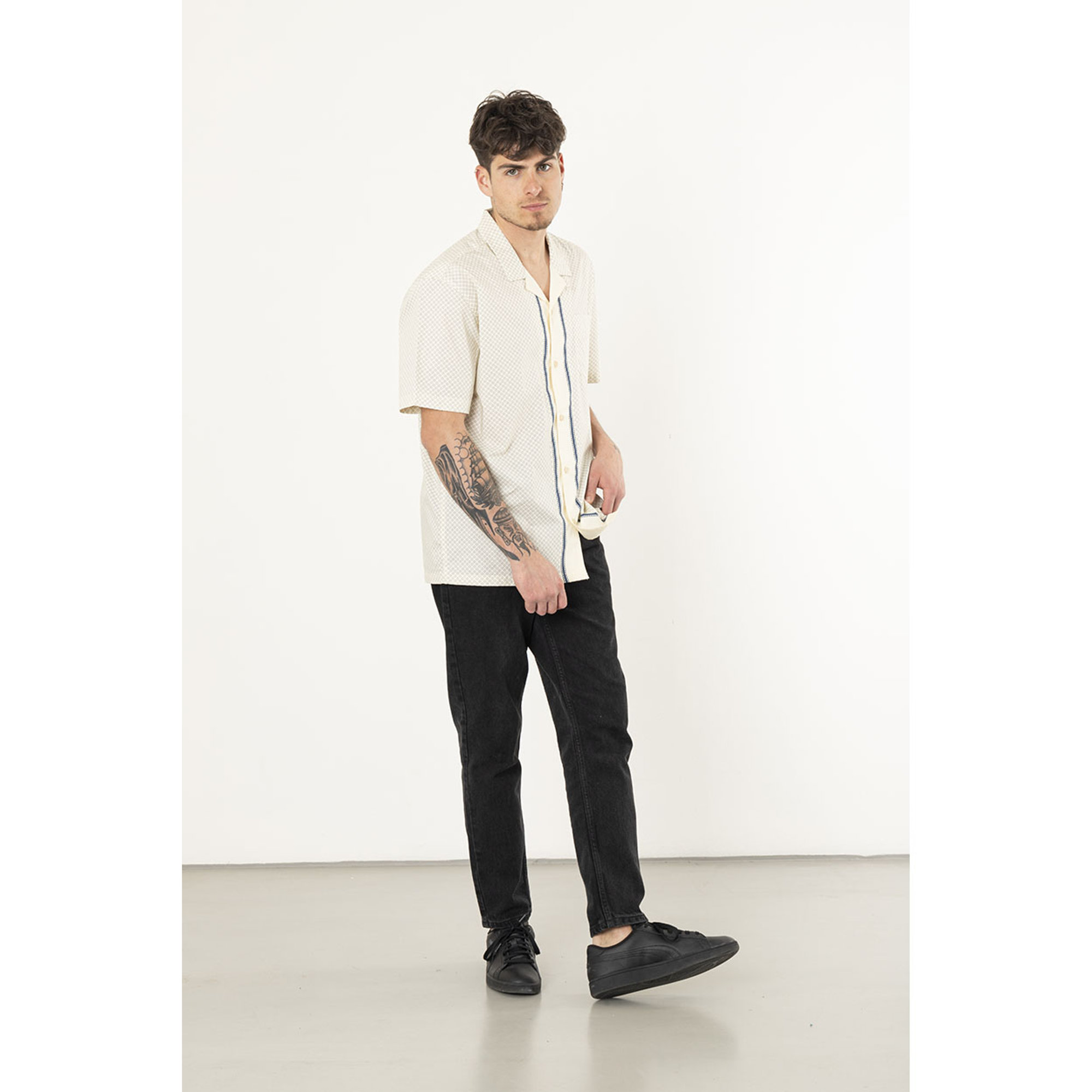 Ben Sherman camicia maniche corte con pois panna Ben Sherman vista2