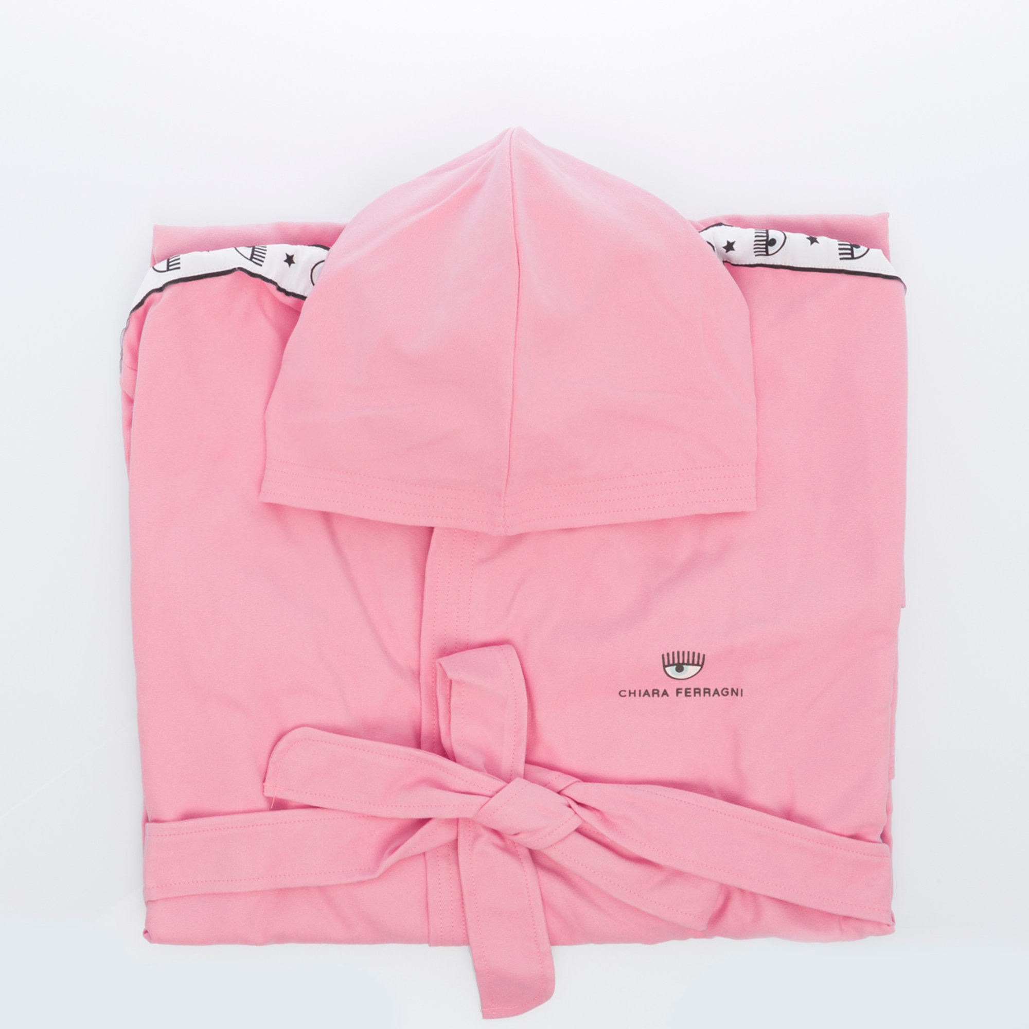 Chiara Ferragni accappatoio rosa Chiara Ferragni  vista0