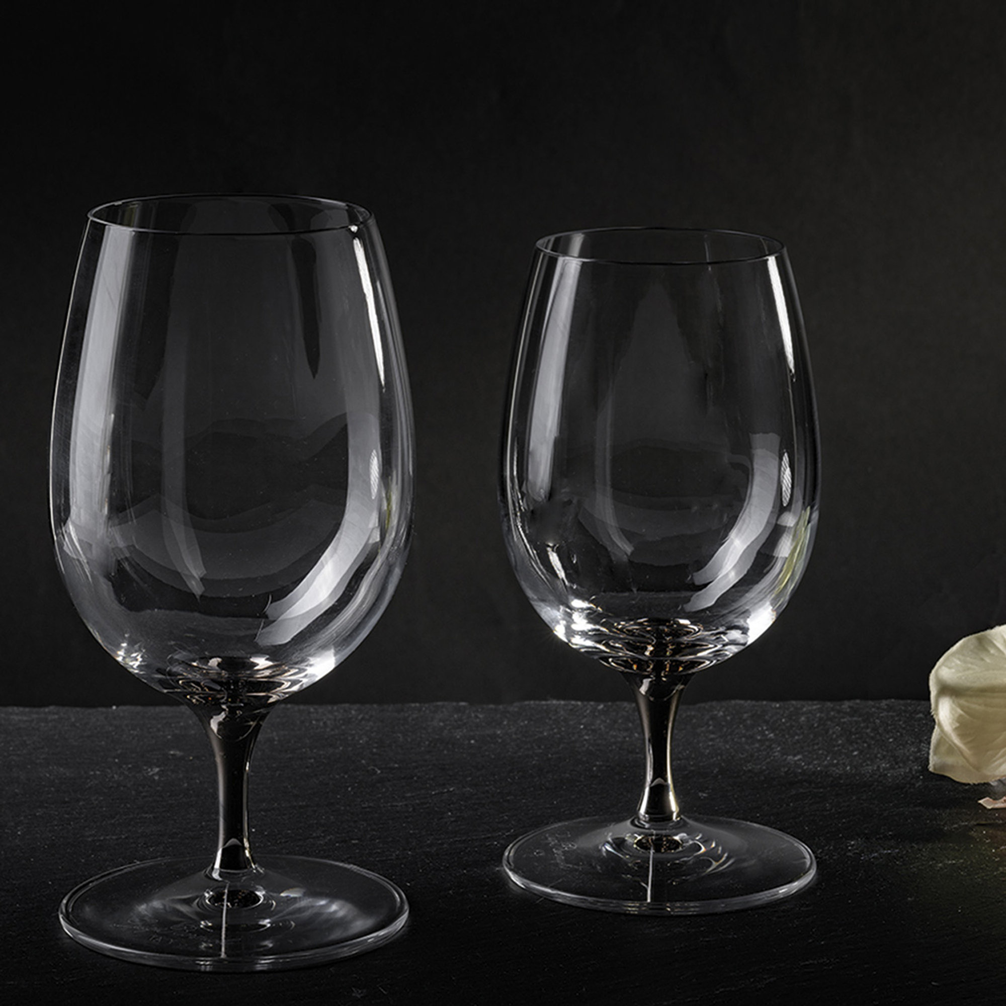 Verre à vin en bois de santal avec pied en platine 12524 set de 6 pièces Villa Altachiara vista1