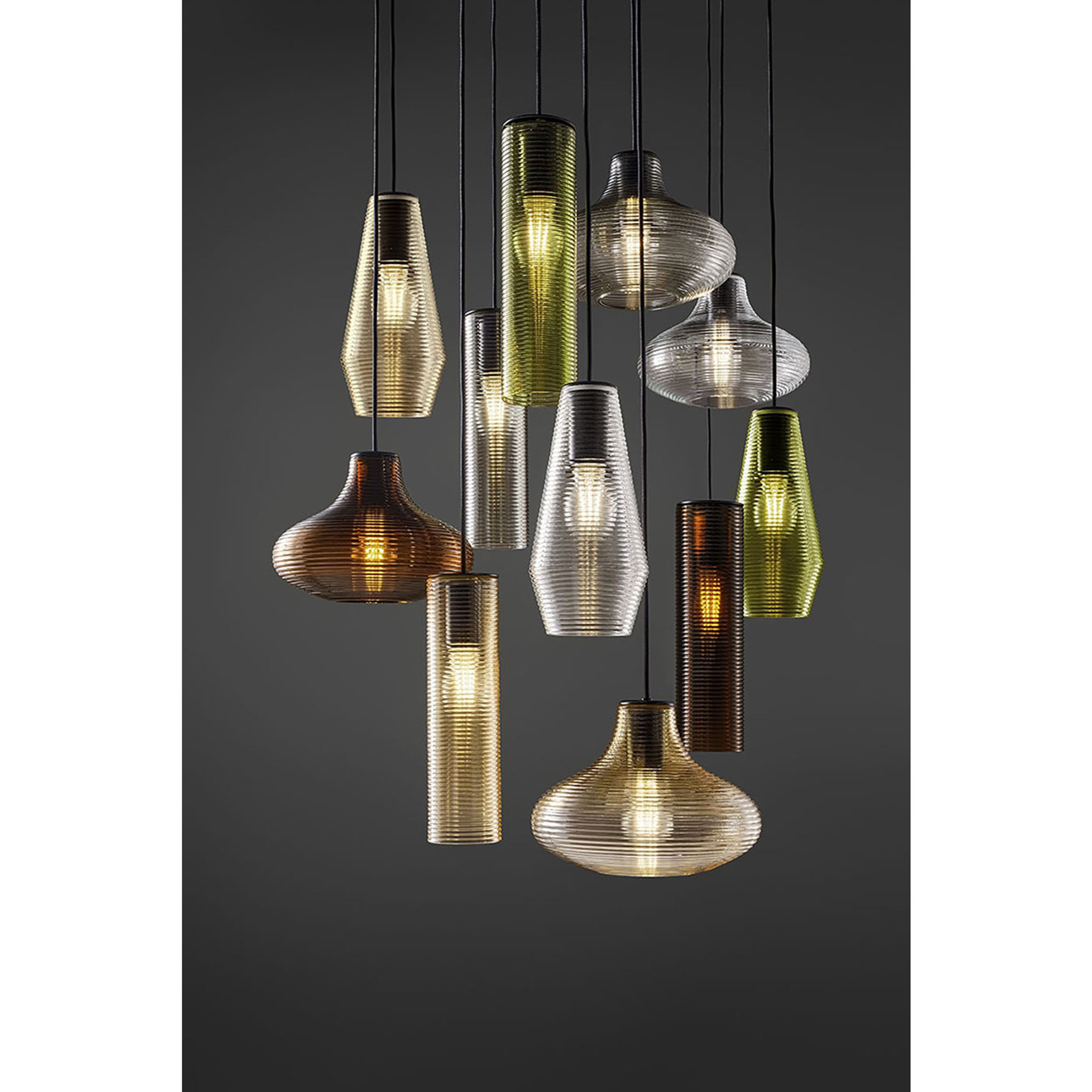Clio - Lampada a sospensione a LED in ottone satinato/diffusore bronzo con portalampada Panzeri luce vista2