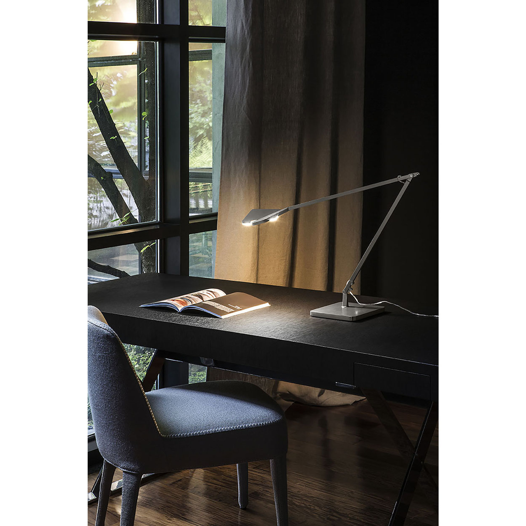 Jackie - lampe de table en titane Panzeri luce vista3