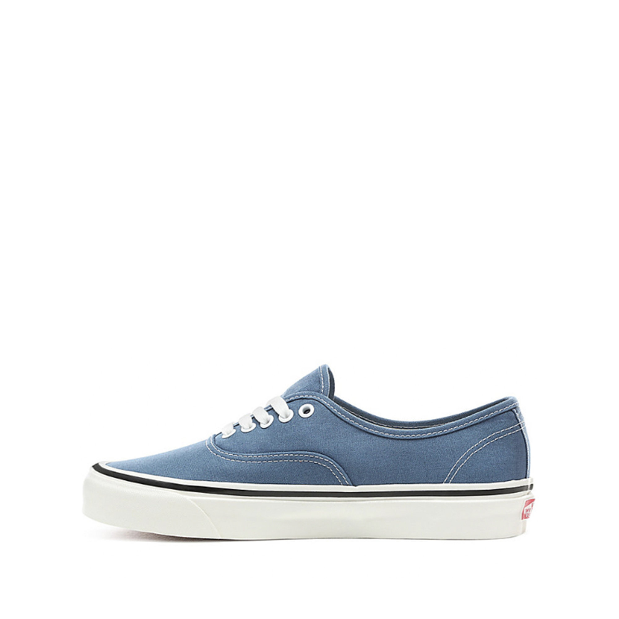 Authentic 44 dx Vans vista1