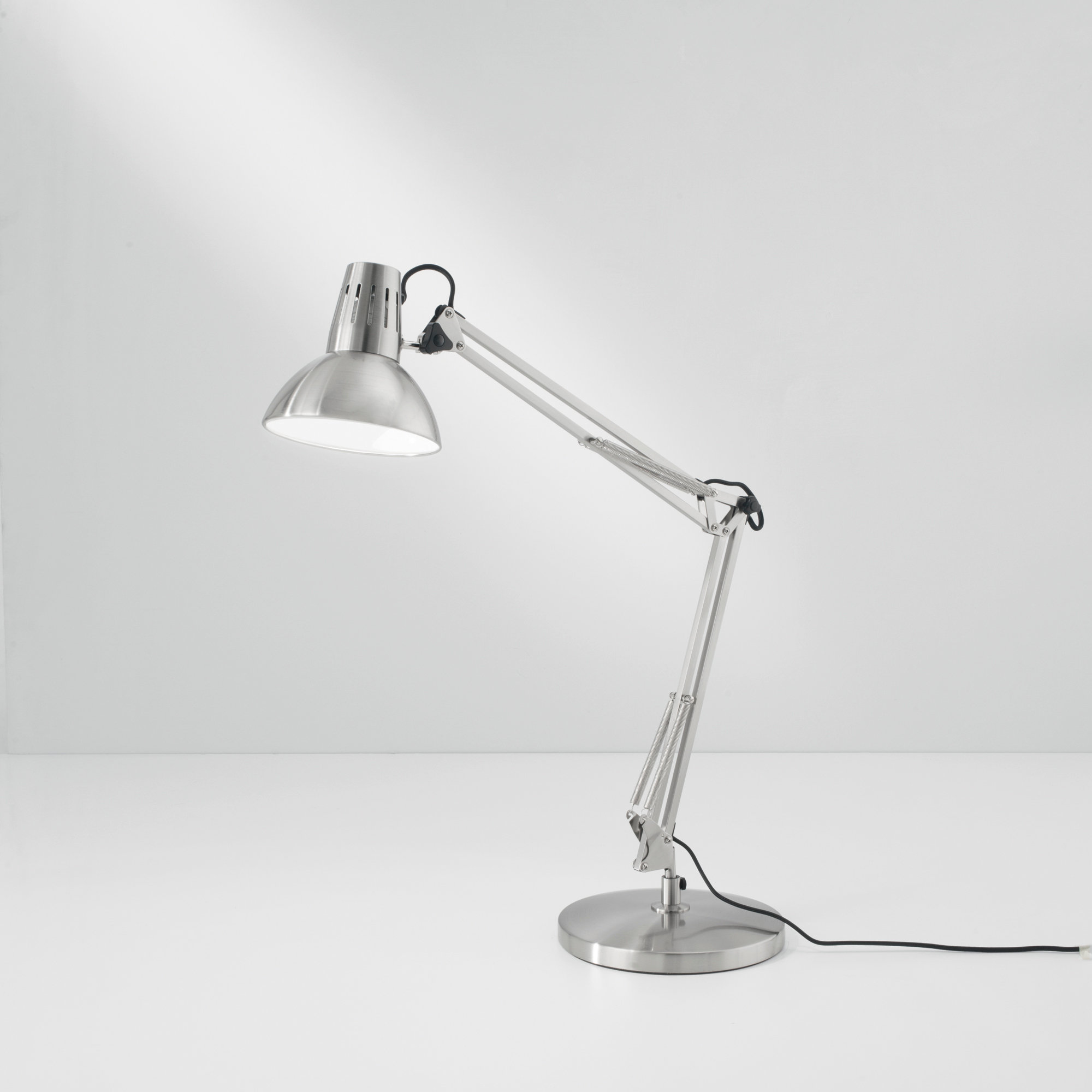 Artifex Nikkelinen Pöytälamppu Metallia 1xe27. Luce Ambiente e Design vista1