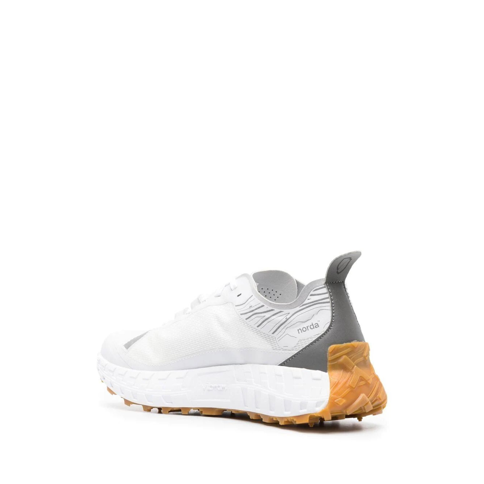 The 001 w Wht/gum 2002 Norda vista2