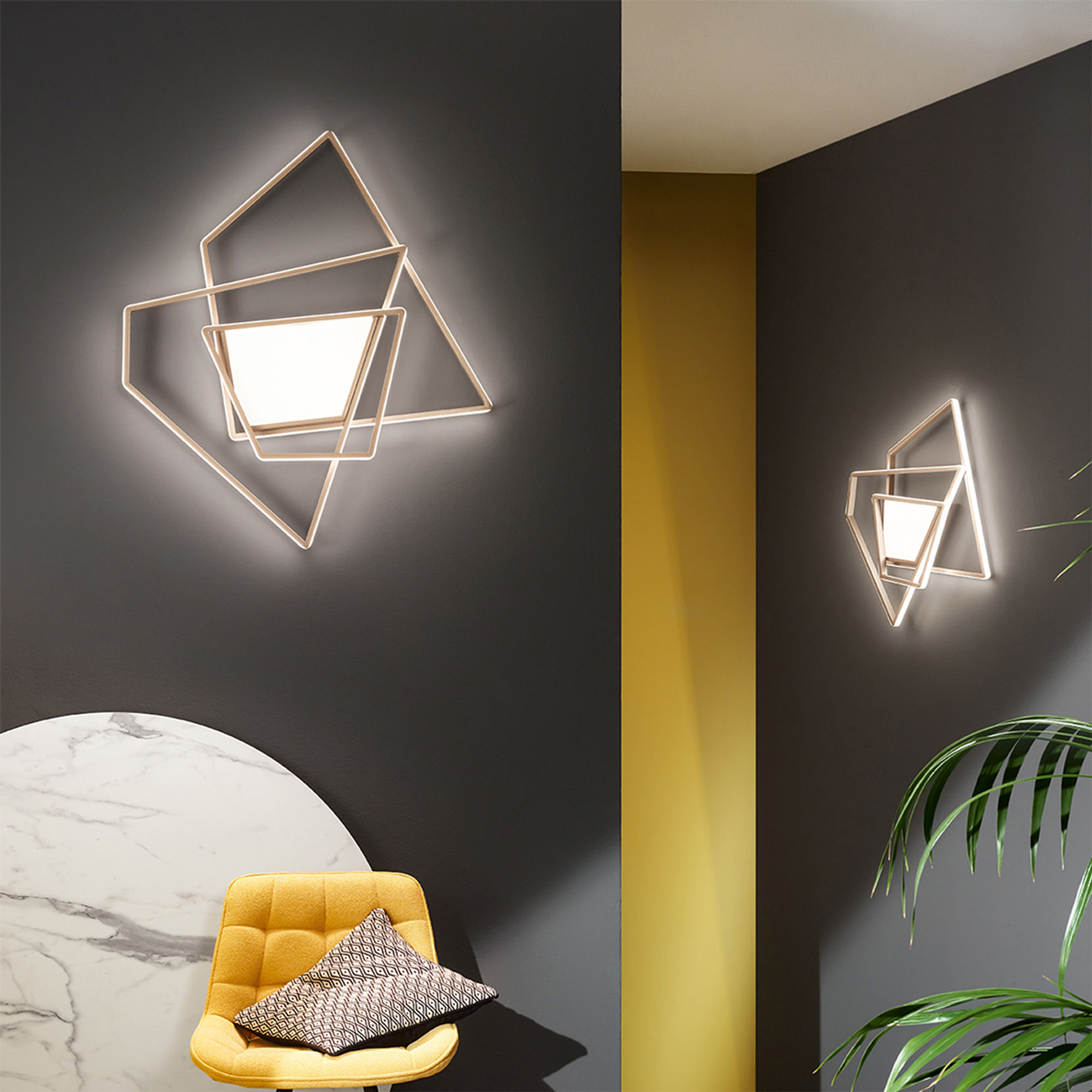 Plafoniera a LED GALAXI in metallo e diffusore in acrilico e silicone, oro - media Ondaluce vista2