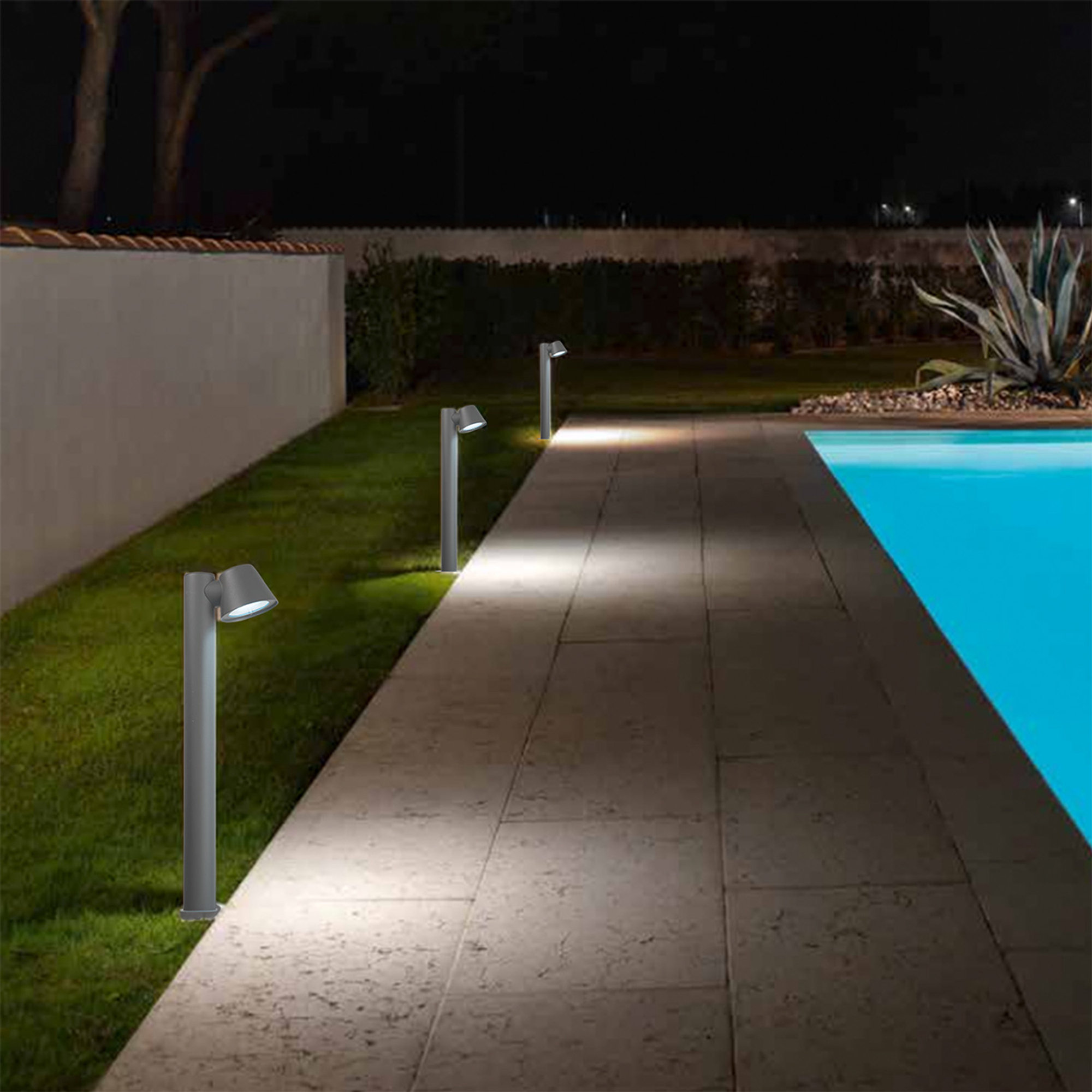 Outdoor post MALTA in aluminum with glass diffuser, anthracite Ondaluce vista2