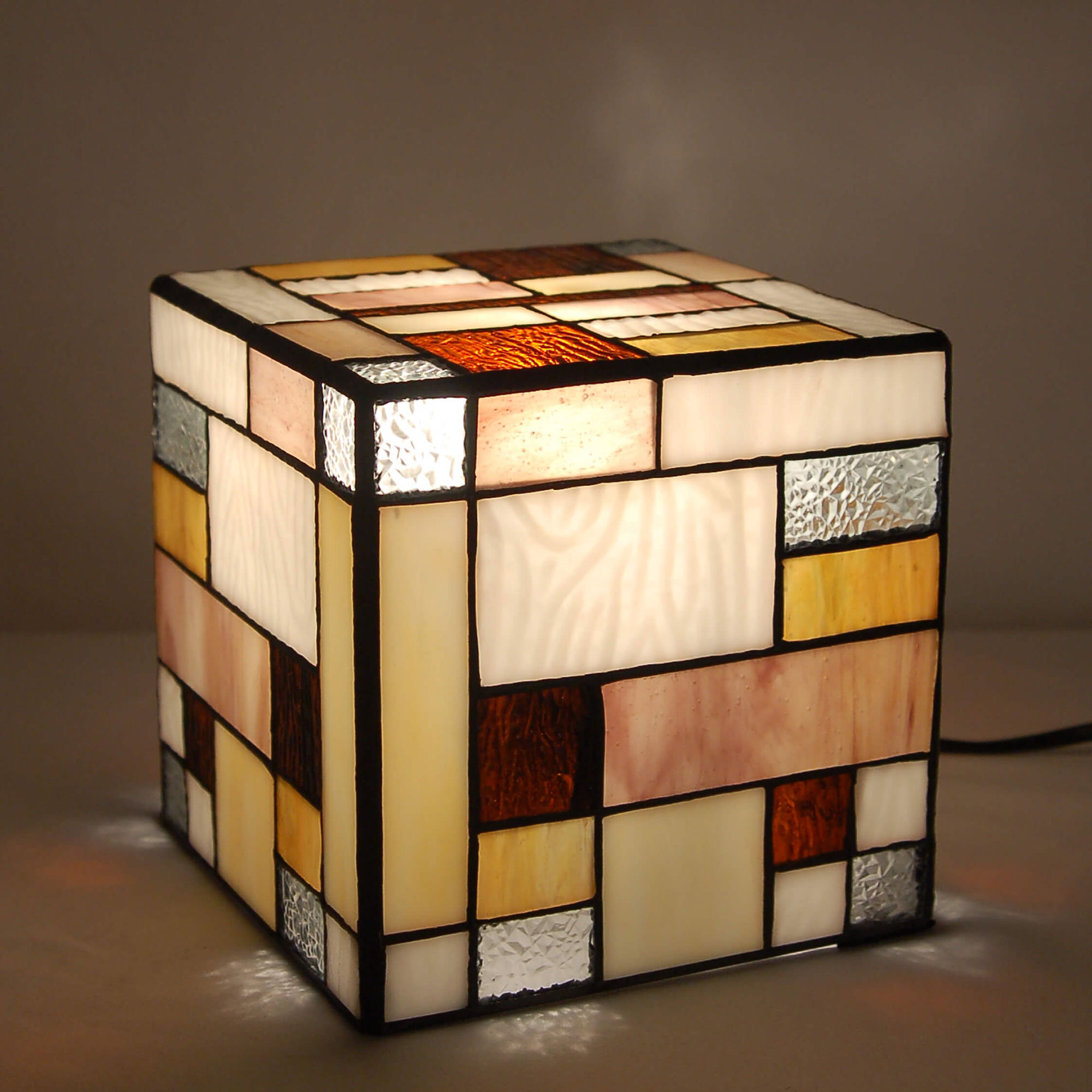 Adm - Bedside Lamp 'abat Jour Matrix' Arte dal mondo vista1