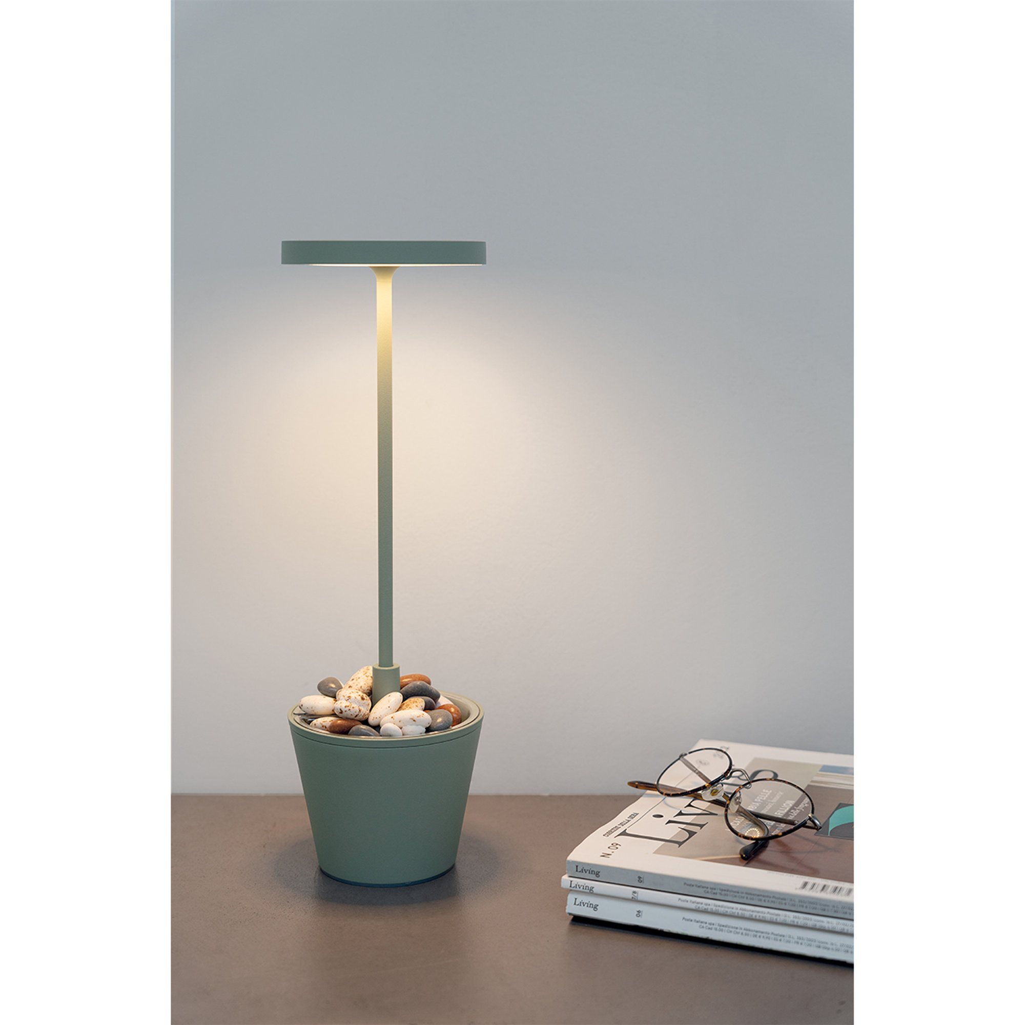 Poldina Reverso Table Lamp Ø.110x350mm, sage Zafferano luce vista5