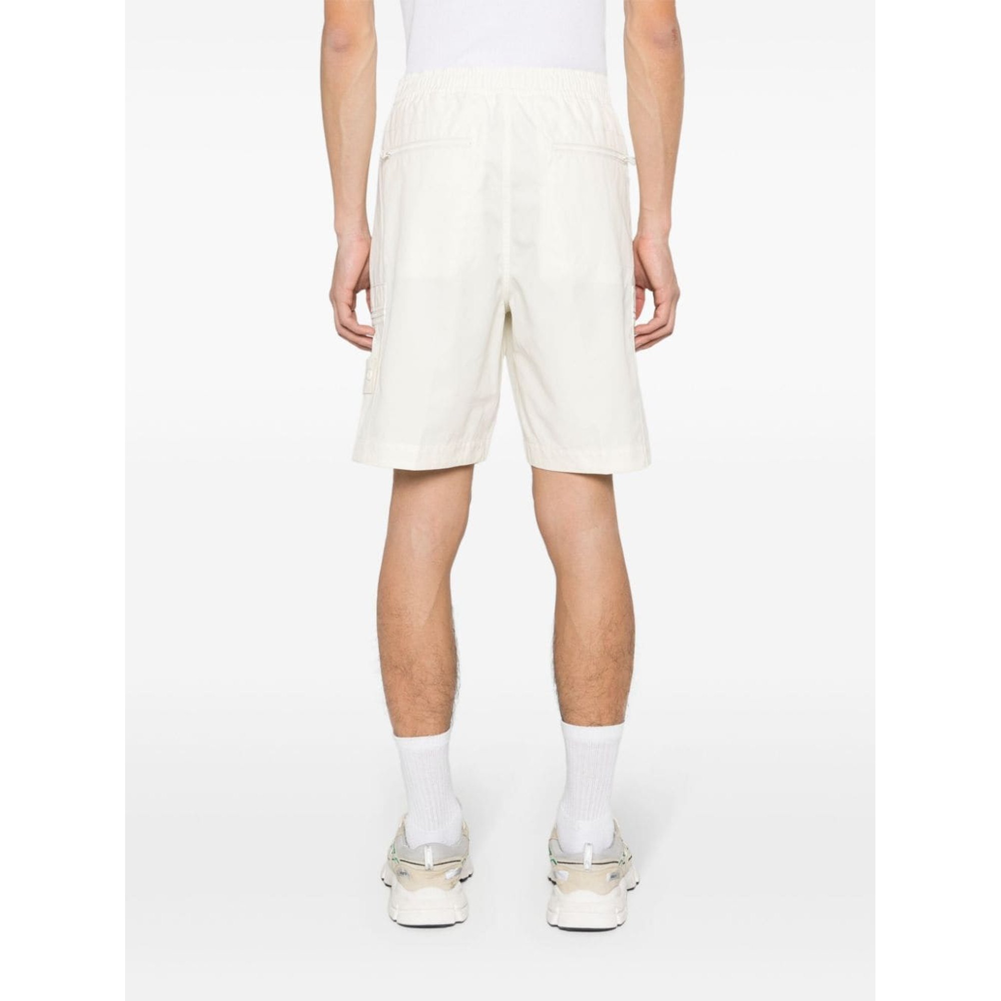 Short Comfort Ghost 8015l07f1 Stone Island vista3