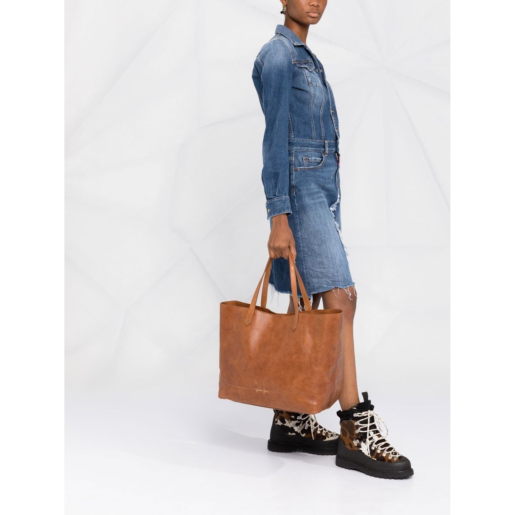 Golden Pasadena Bag Smooth Shiny Calfskin Leather Gwa00227a00041955455 GOLDEN GOOSE vista2