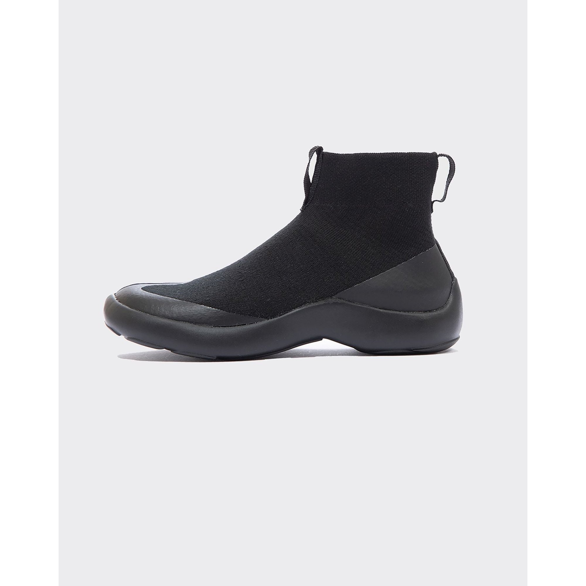 Zapatillas Tabi Altas Negras TABI vista0