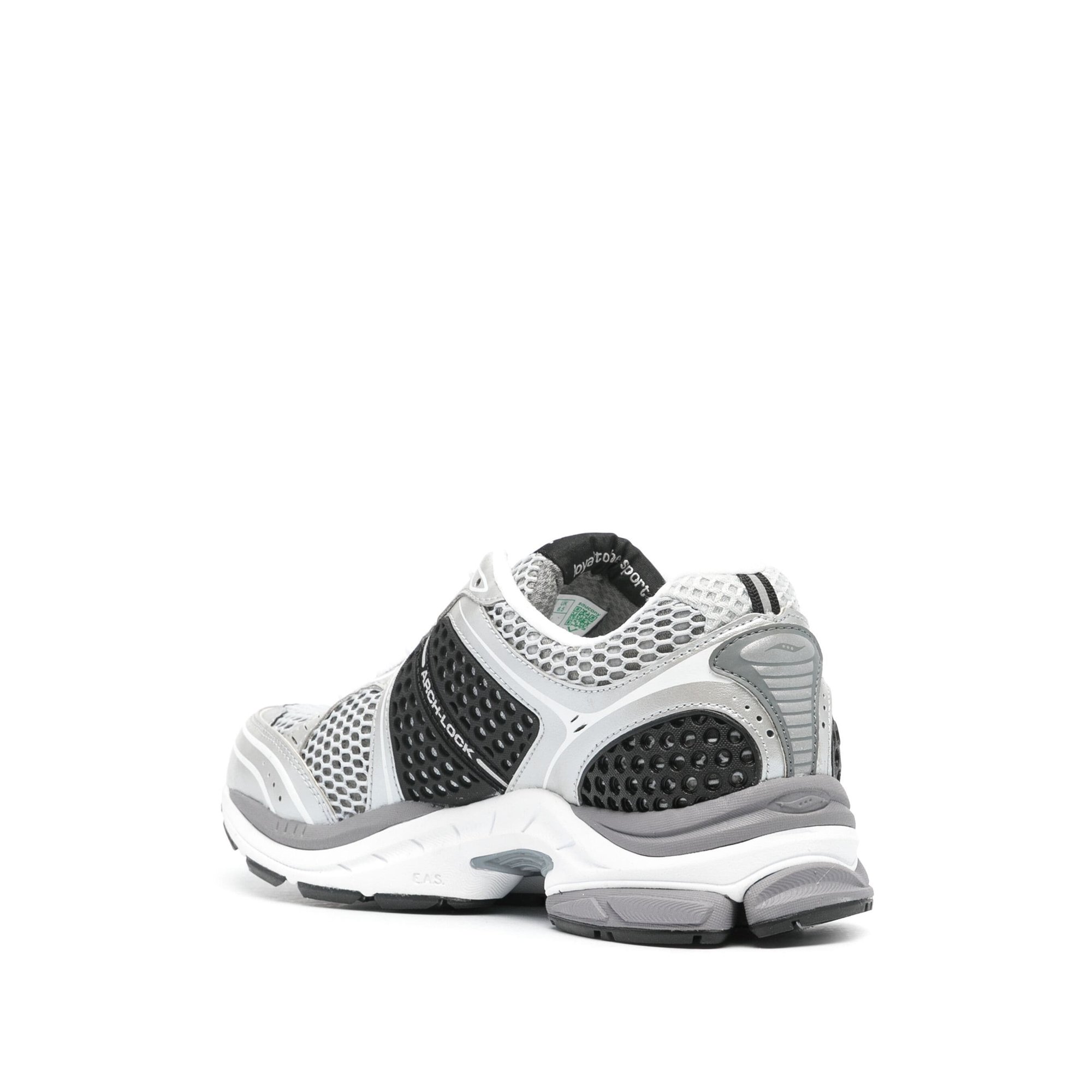 Progrid Triumph 4 S7070410 Saucony vista2
