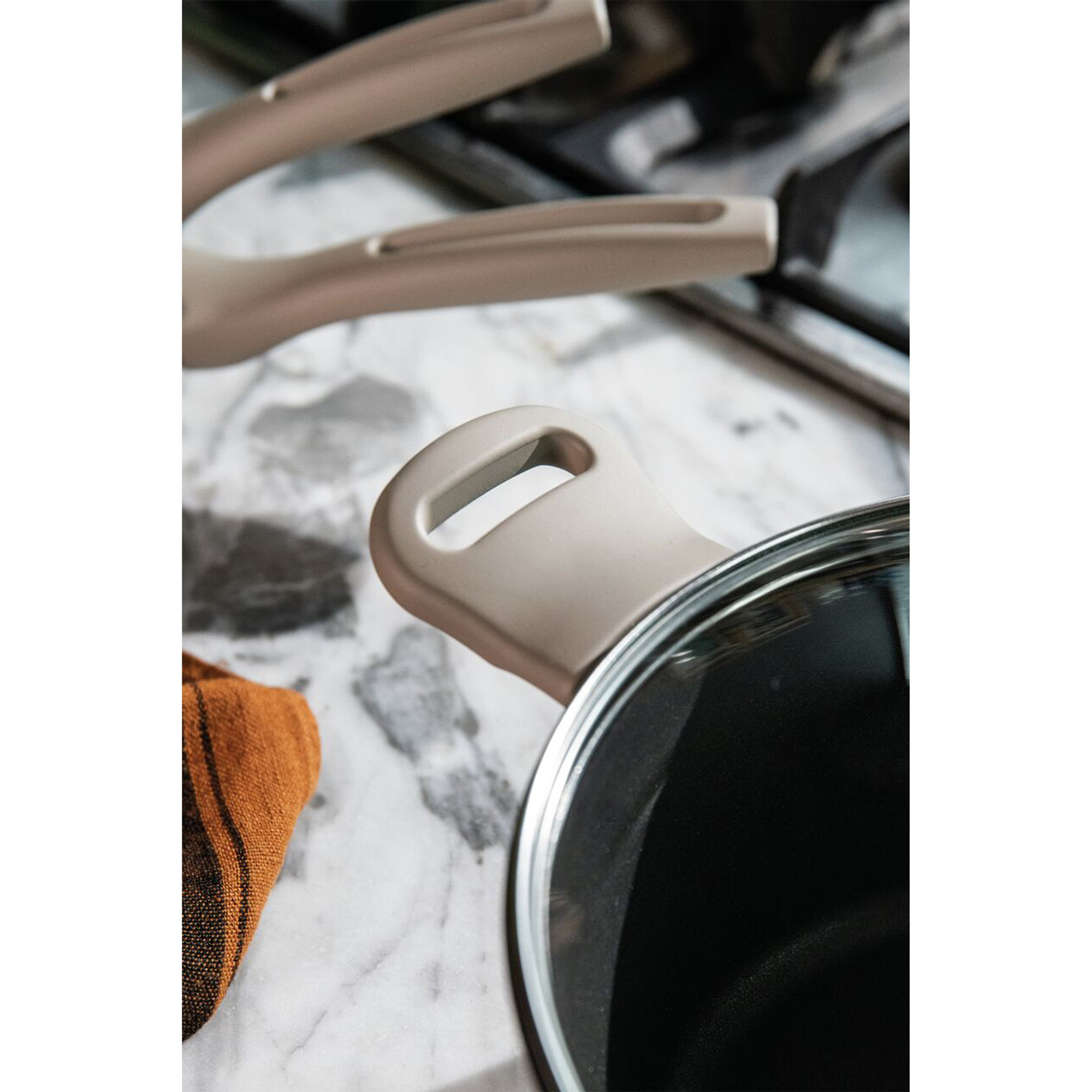 Casseruola alta 2 maniglie - Rotondo - Ø 24,0 cm - h 11,5 cm - 4,200 l - Silver Force Sambonet vista5