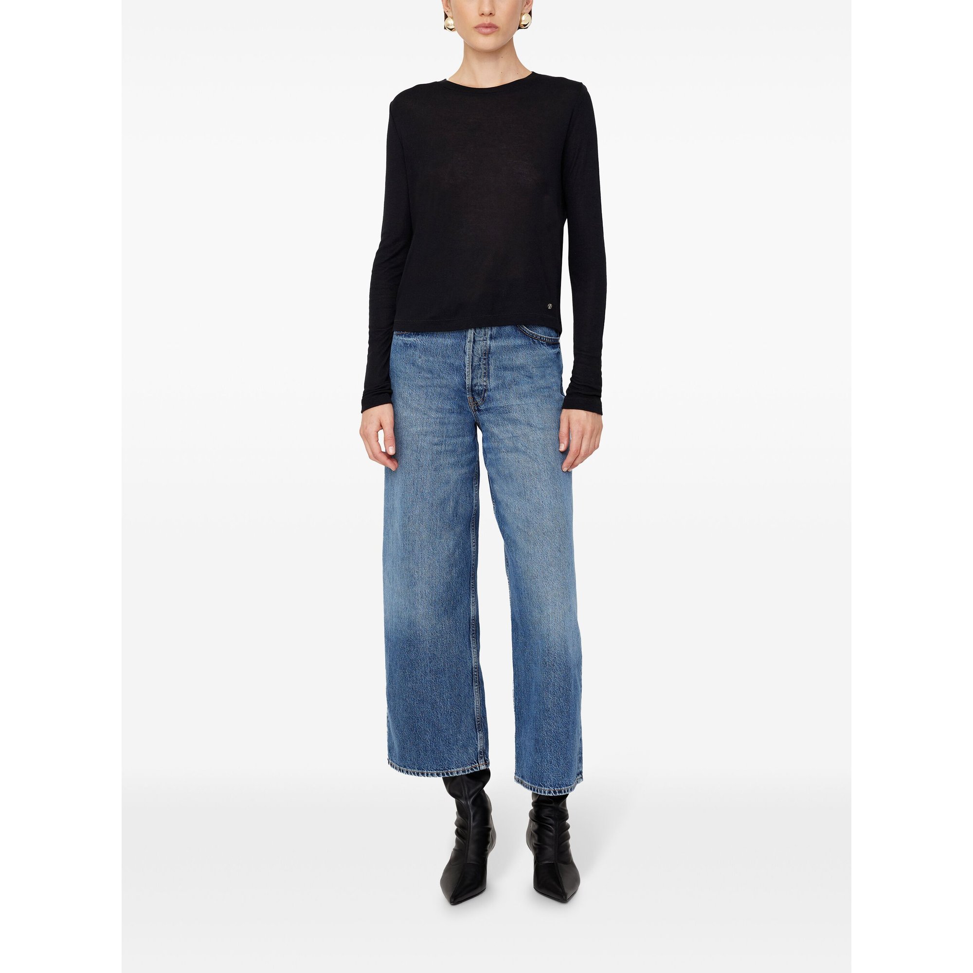 Amani Long Sleeve Tee A0810040blk26 Anine Bing vista1
