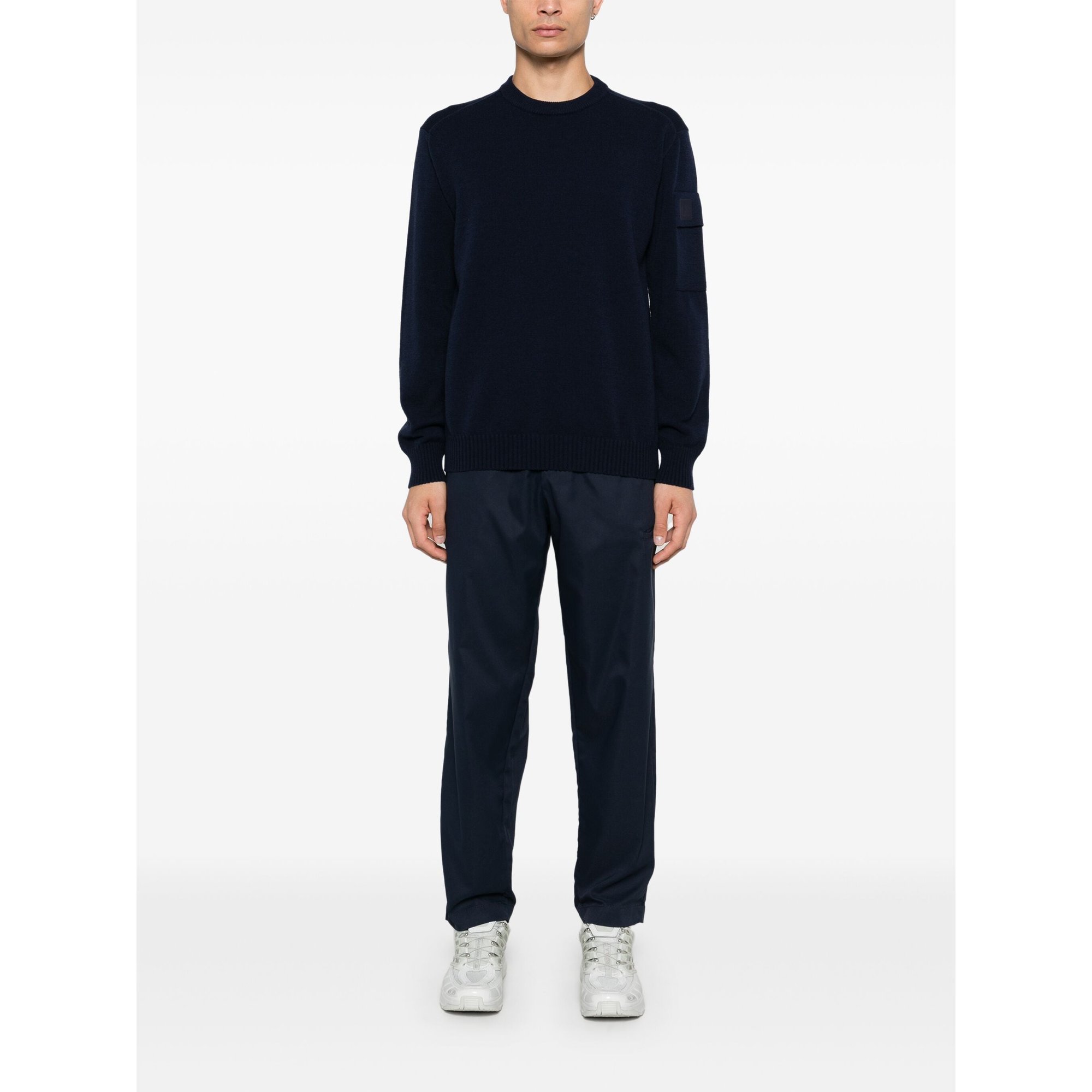 Metropolis Series Extra Fine Merino Wool Crew Neck Knit 17clkn017a005528a CP Company vista1