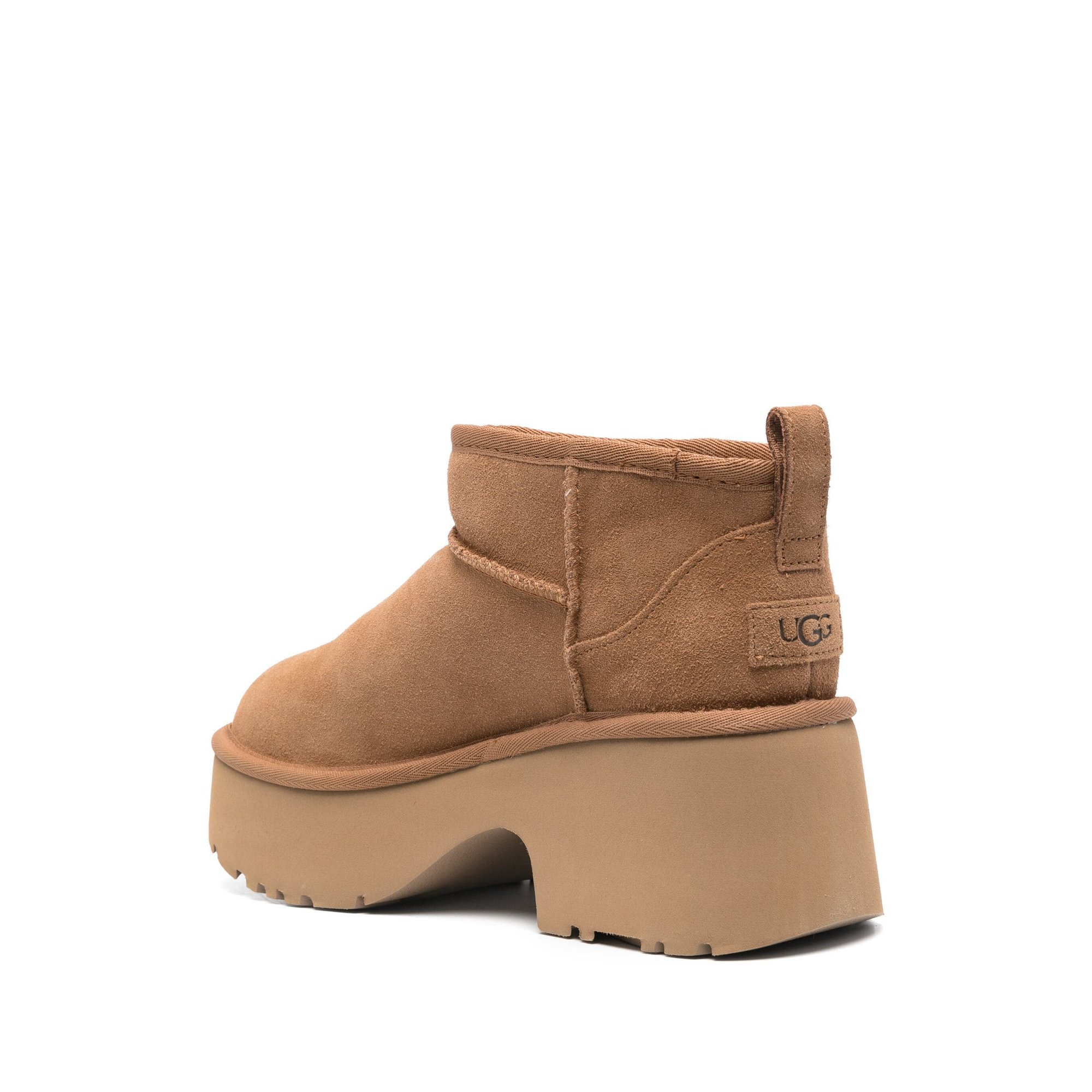 w Classic Ultra Mini New Heights 1158311 Ugg vista2