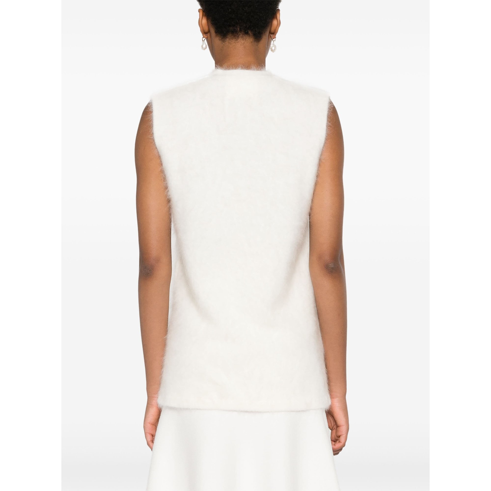 In the Vest 2024261 Lisa Yang vista3